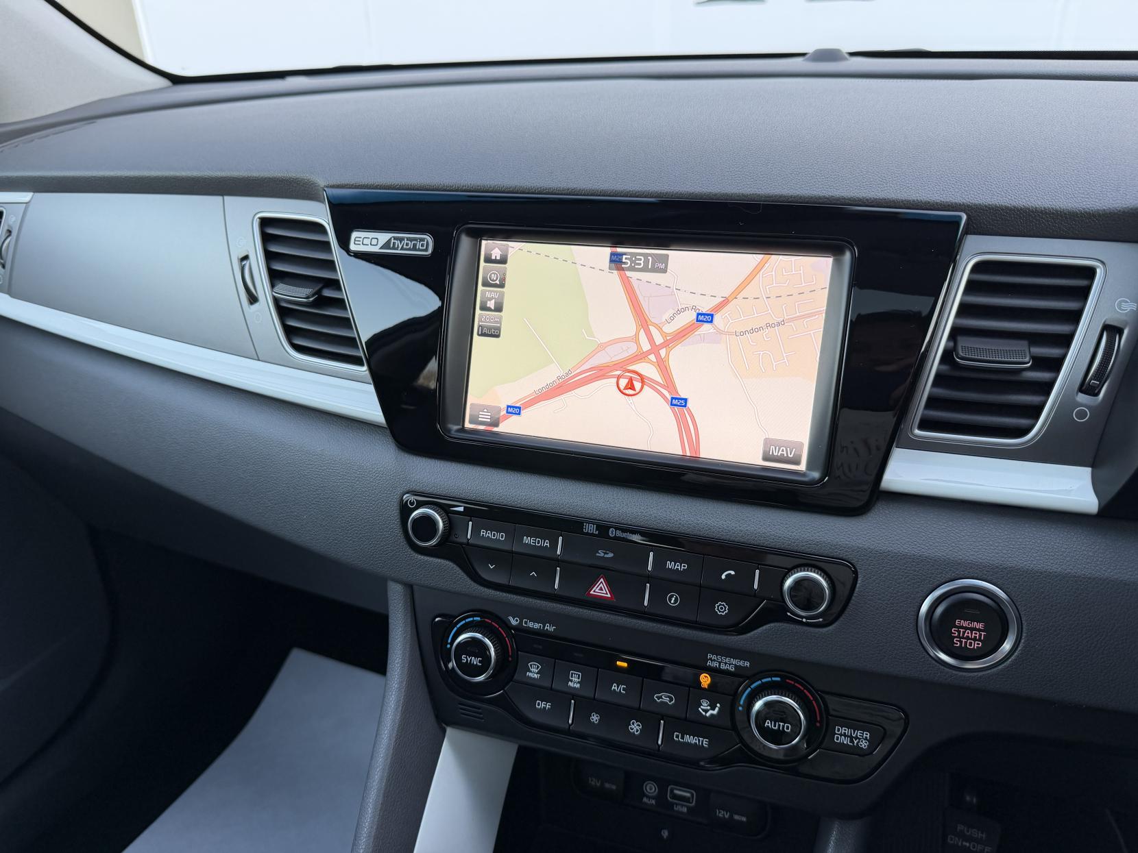 Kia Niro 1.6h GDi First Edition SUV 5dr Petrol Hybrid DCT Euro 6 (s/s) (139 bhp)