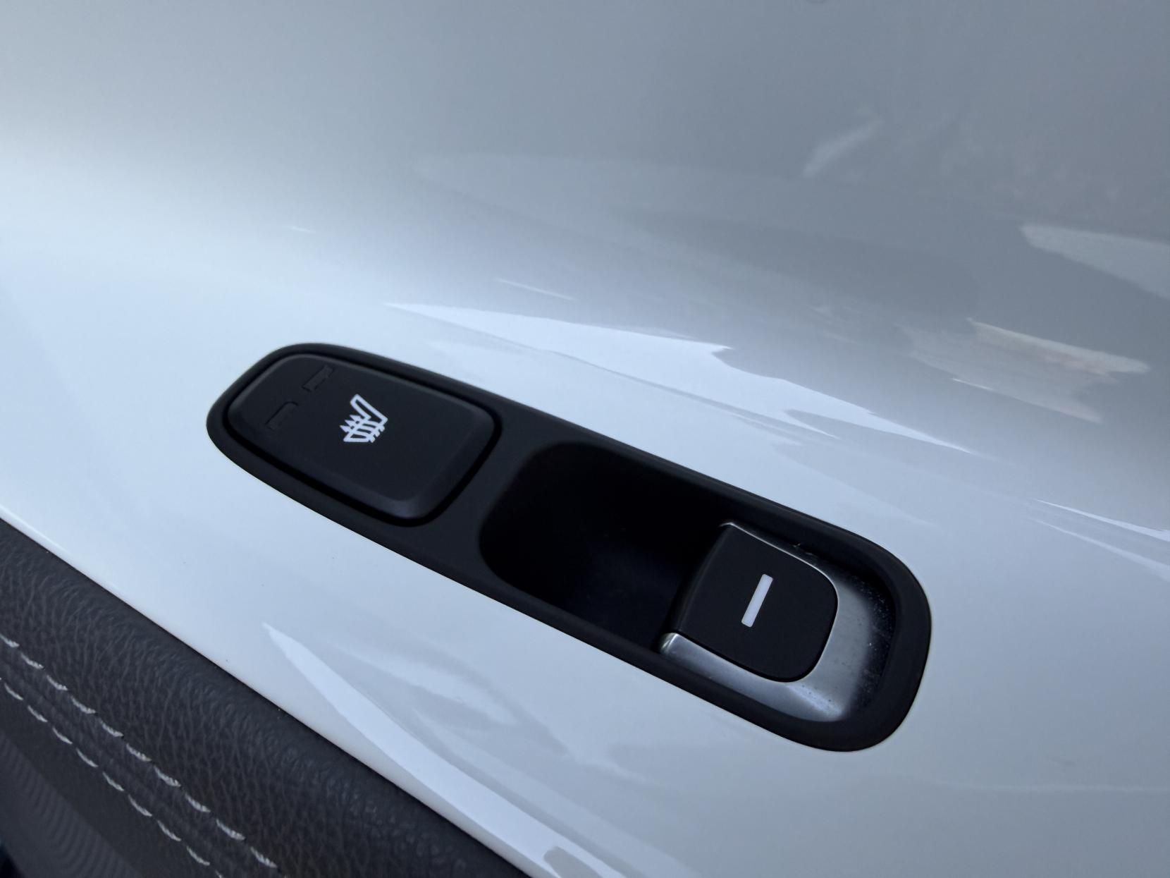 Kia Niro 1.6h GDi First Edition SUV 5dr Petrol Hybrid DCT Euro 6 (s/s) (139 bhp)