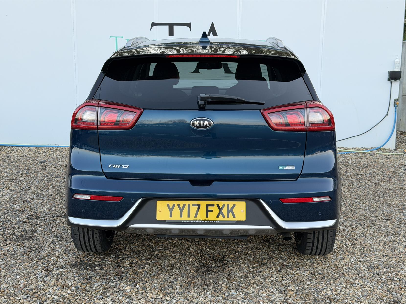 Kia Niro 1.6h GDi First Edition SUV 5dr Petrol Hybrid DCT Euro 6 (s/s) (139 bhp)