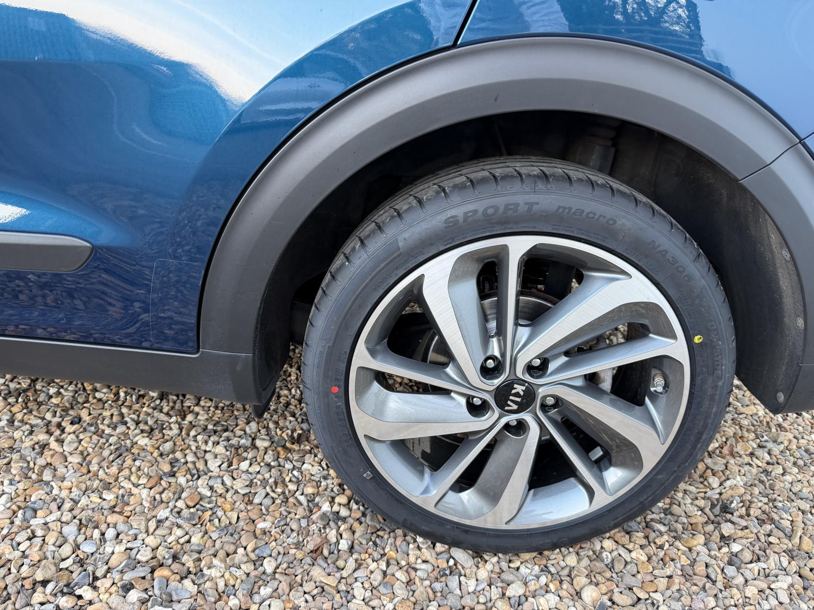 Kia Niro 1.6h GDi First Edition SUV 5dr Petrol Hybrid DCT Euro 6 (s/s) (139 bhp)