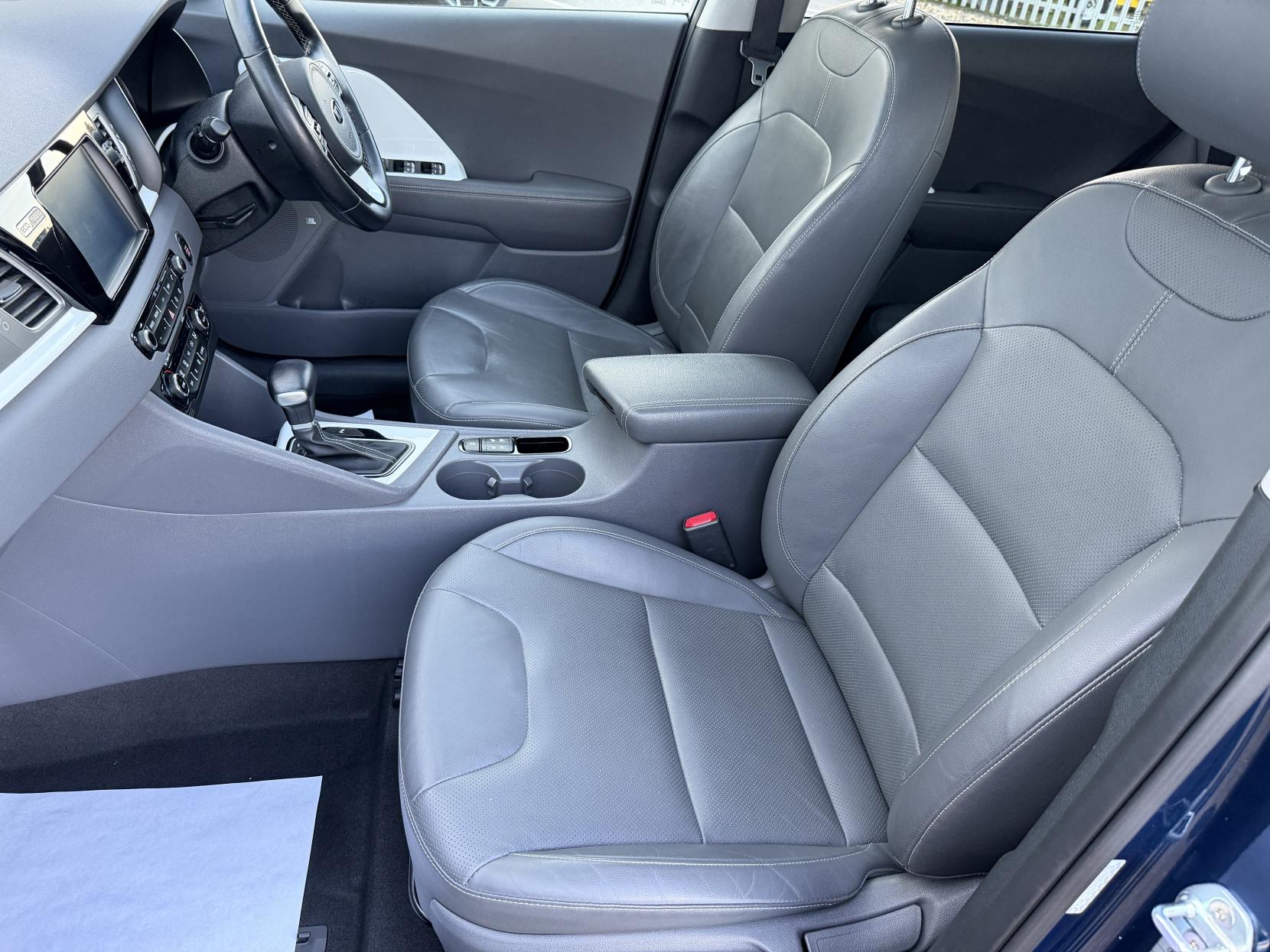 Kia Niro 1.6h GDi First Edition SUV 5dr Petrol Hybrid DCT Euro 6 (s/s) (139 bhp)