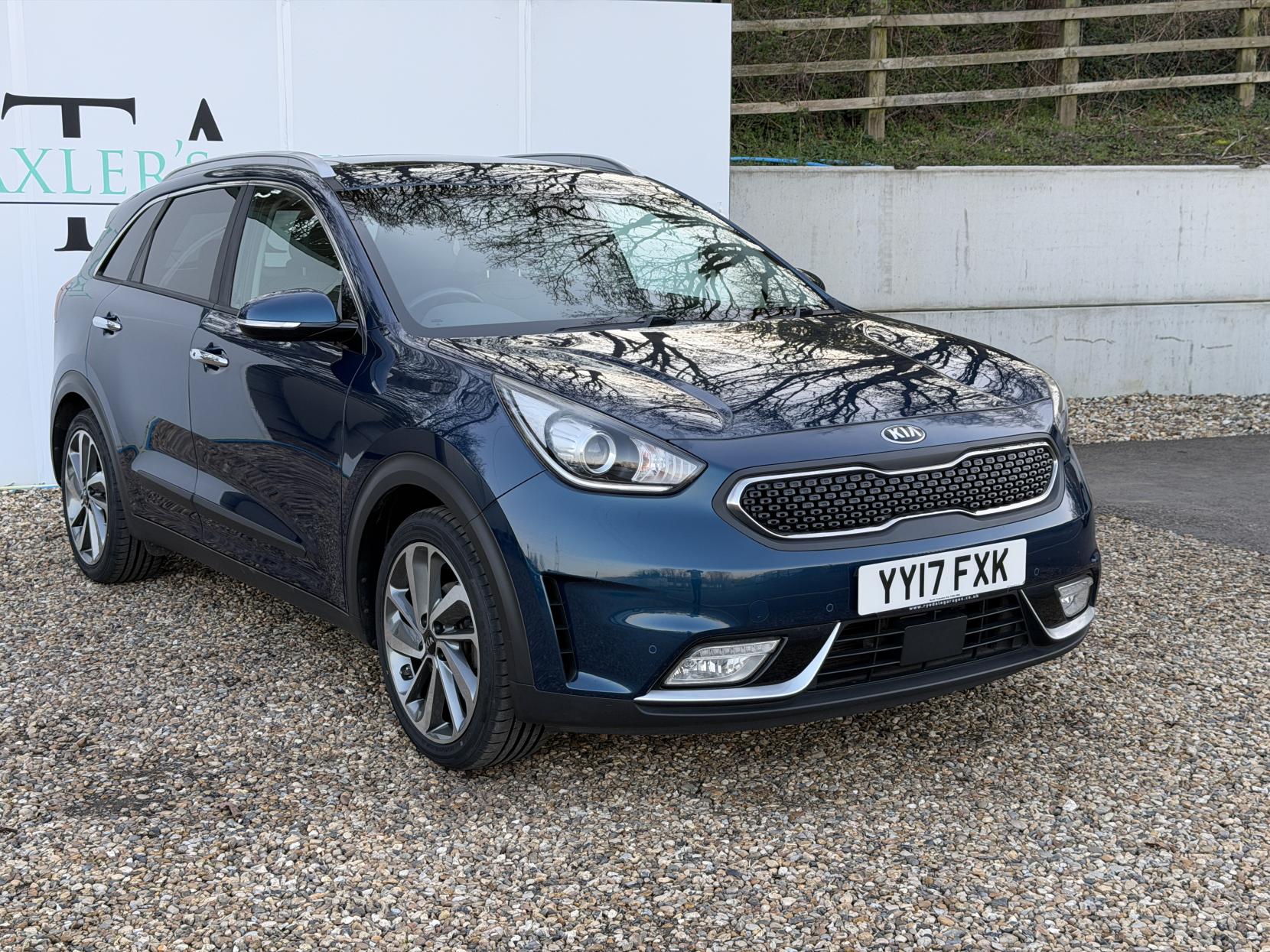 Kia Niro 1.6h GDi First Edition SUV 5dr Petrol Hybrid DCT Euro 6 (s/s) (139 bhp)