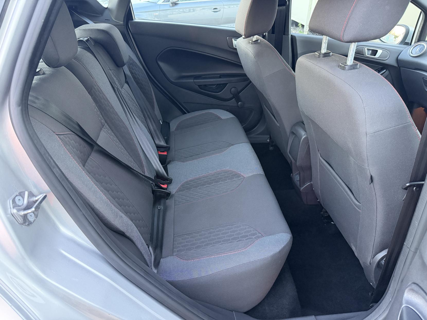 Ford Fiesta 1.0T EcoBoost ST-Line Hatchback 5dr Petrol Manual Euro 6 (s/s) (125 ps)