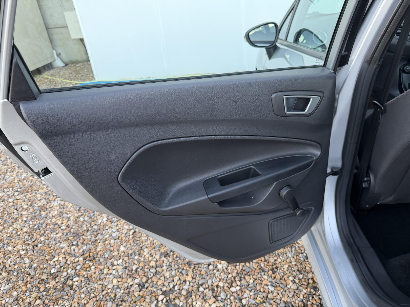 Ford Fiesta 1.0T EcoBoost ST-Line Hatchback 5dr Petrol Manual Euro 6 (s/s) (125 ps)