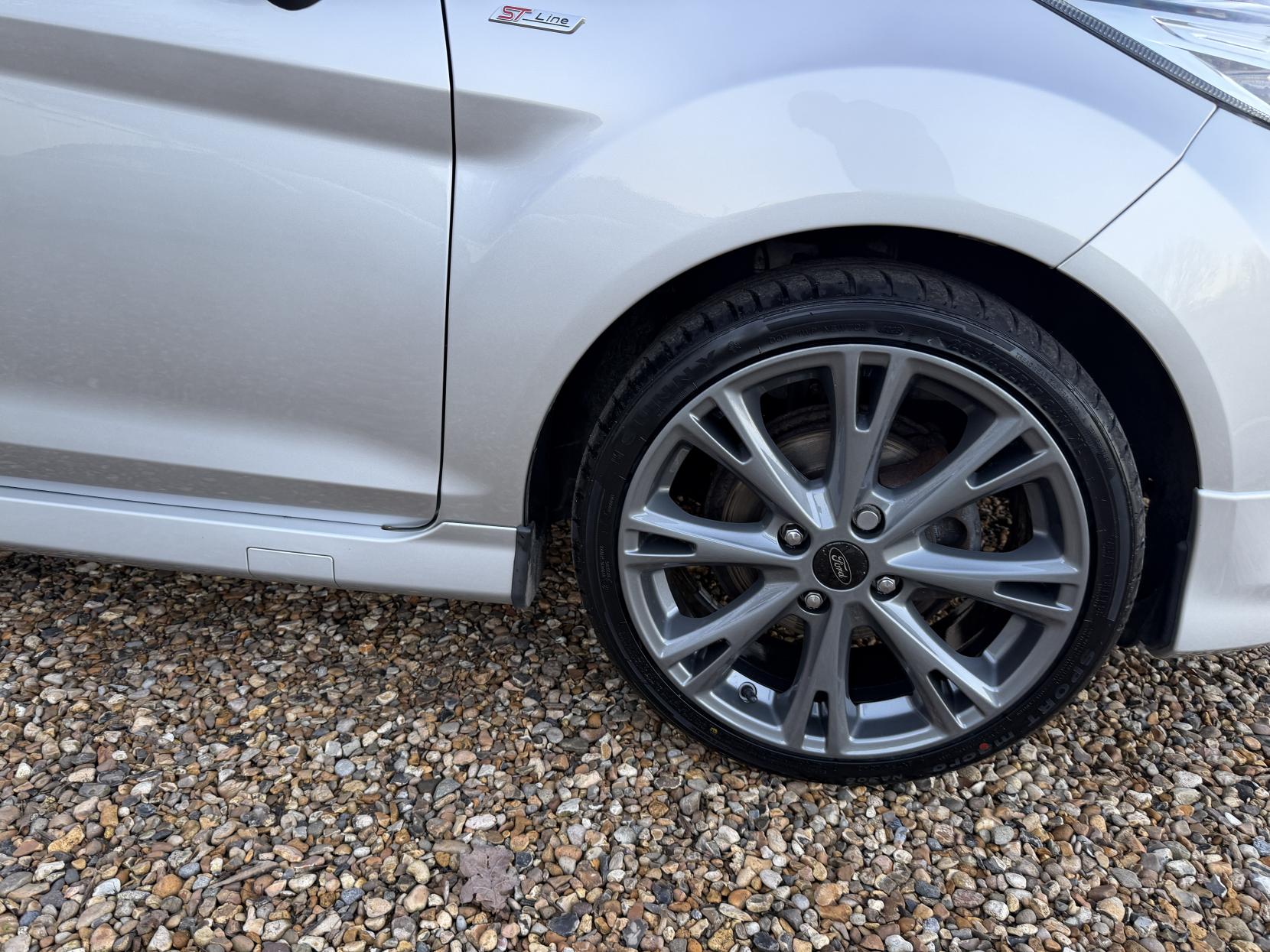 Ford Fiesta 1.0T EcoBoost ST-Line Hatchback 5dr Petrol Manual Euro 6 (s/s) (125 ps)