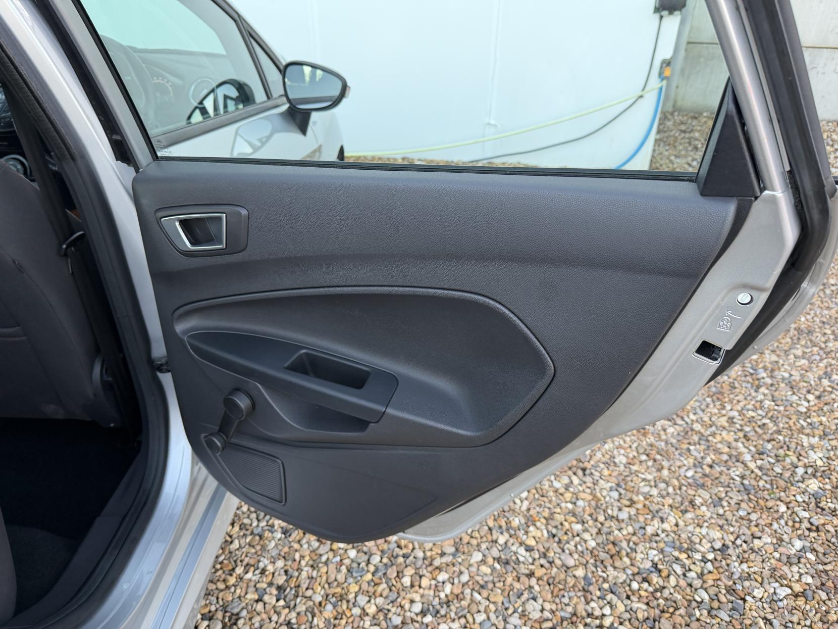 Ford Fiesta 1.0T EcoBoost ST-Line Hatchback 5dr Petrol Manual Euro 6 (s/s) (125 ps)