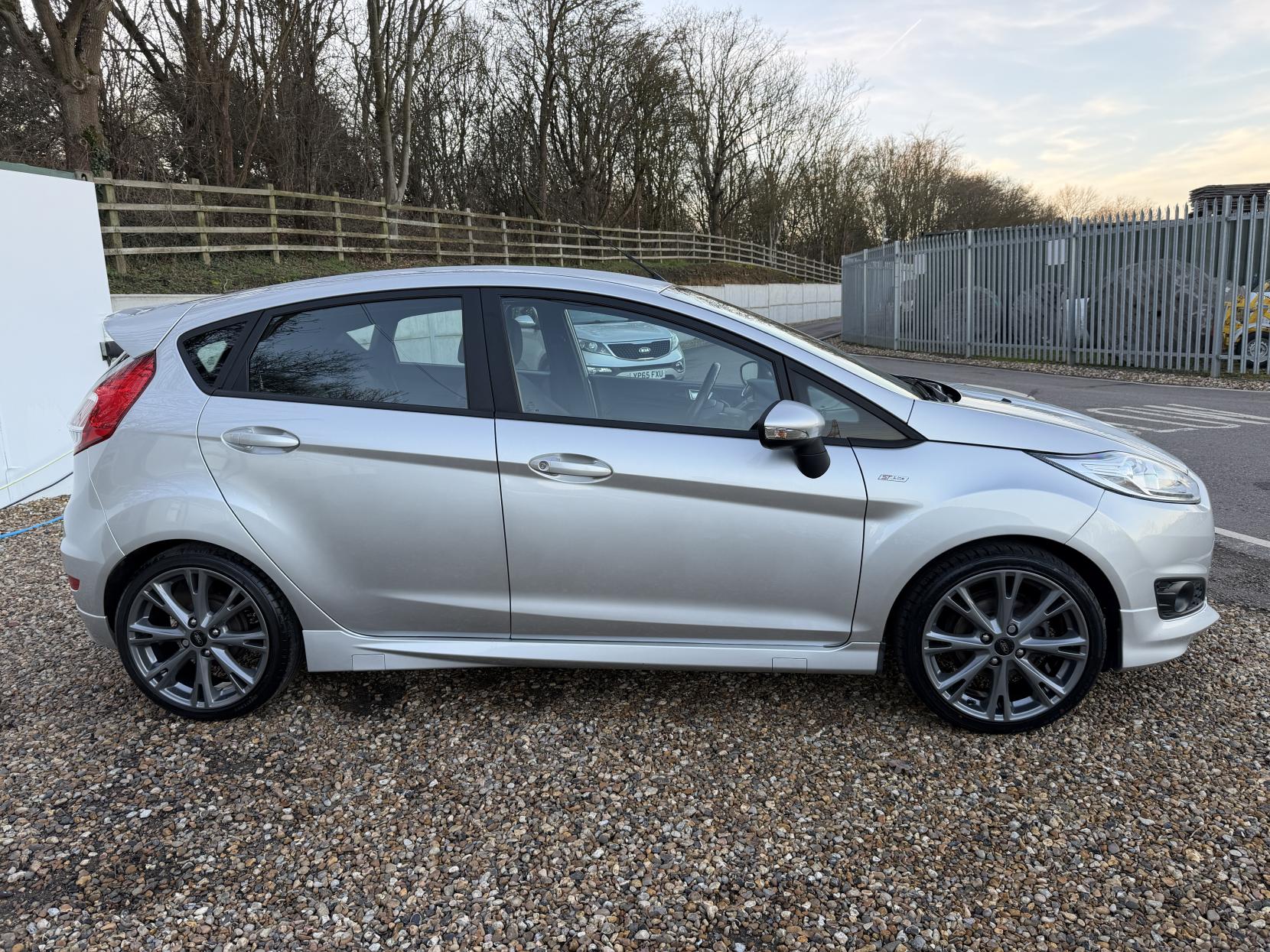 Ford Fiesta 1.0T EcoBoost ST-Line Hatchback 5dr Petrol Manual Euro 6 (s/s) (125 ps)