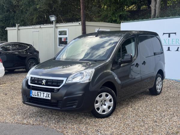 Peugeot Partner 1.6 BlueHDi 854 Professional Panel Van 5dr Diesel Manual L1 (112 g/km, 97.64 bhp)