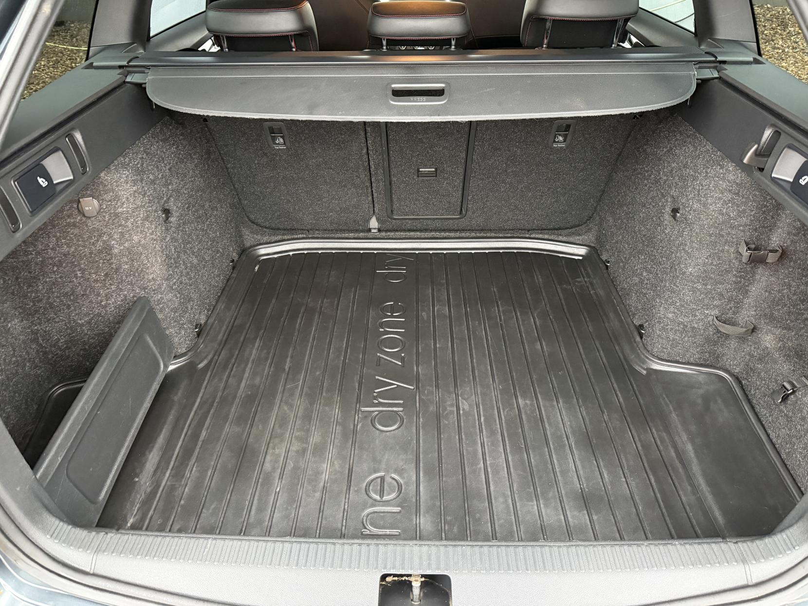 Skoda Octavia 2.0 TDI vRS Estate 5dr Diesel Manual Euro 6 (s/s) (SNav) (184 ps)