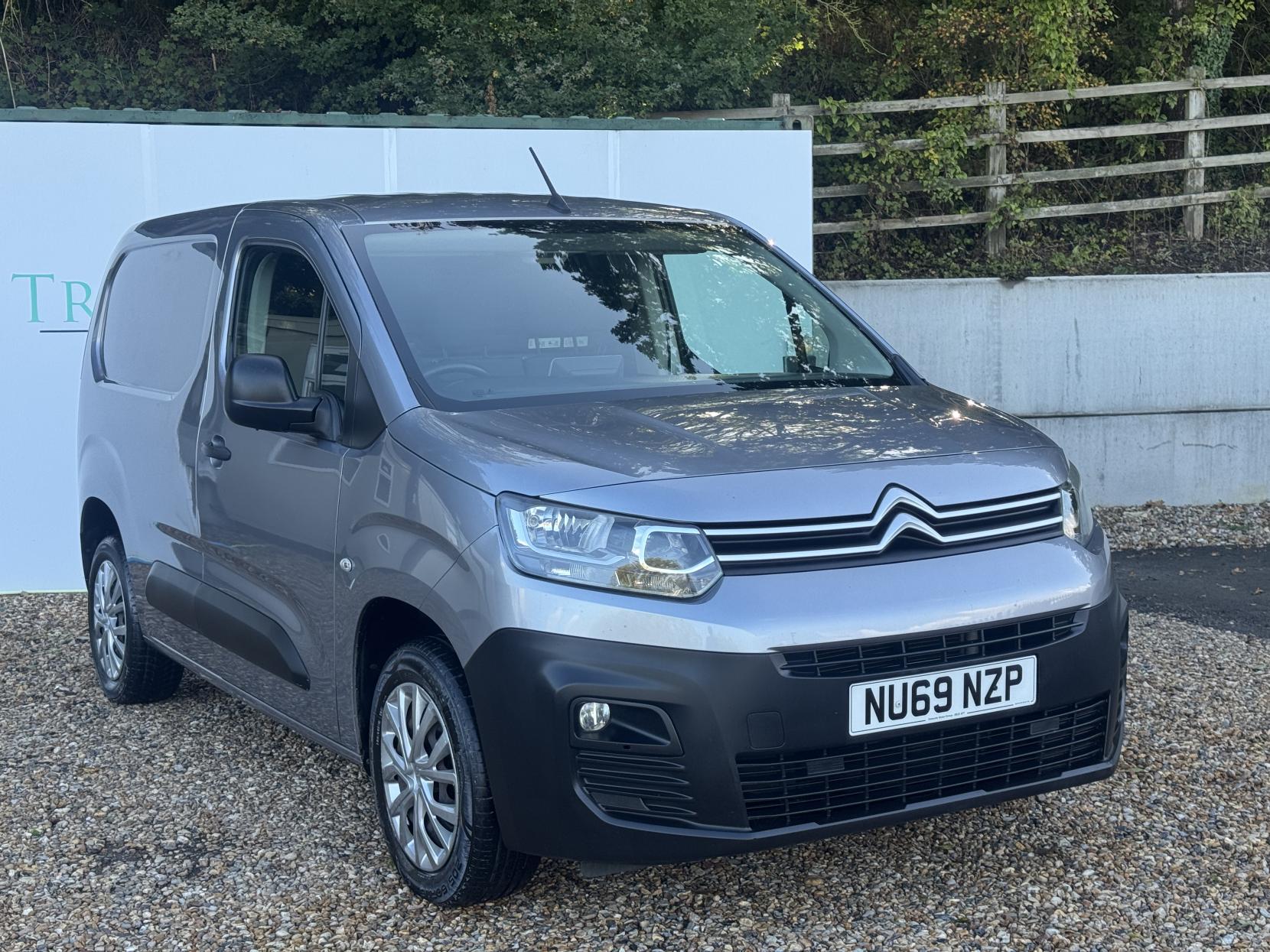 Citroen Berlingo 1.6 BlueHDi 1000 Enterprise M Panel Van 5dr Diesel Manual SWB Euro 6 (s/s) (100 ps)