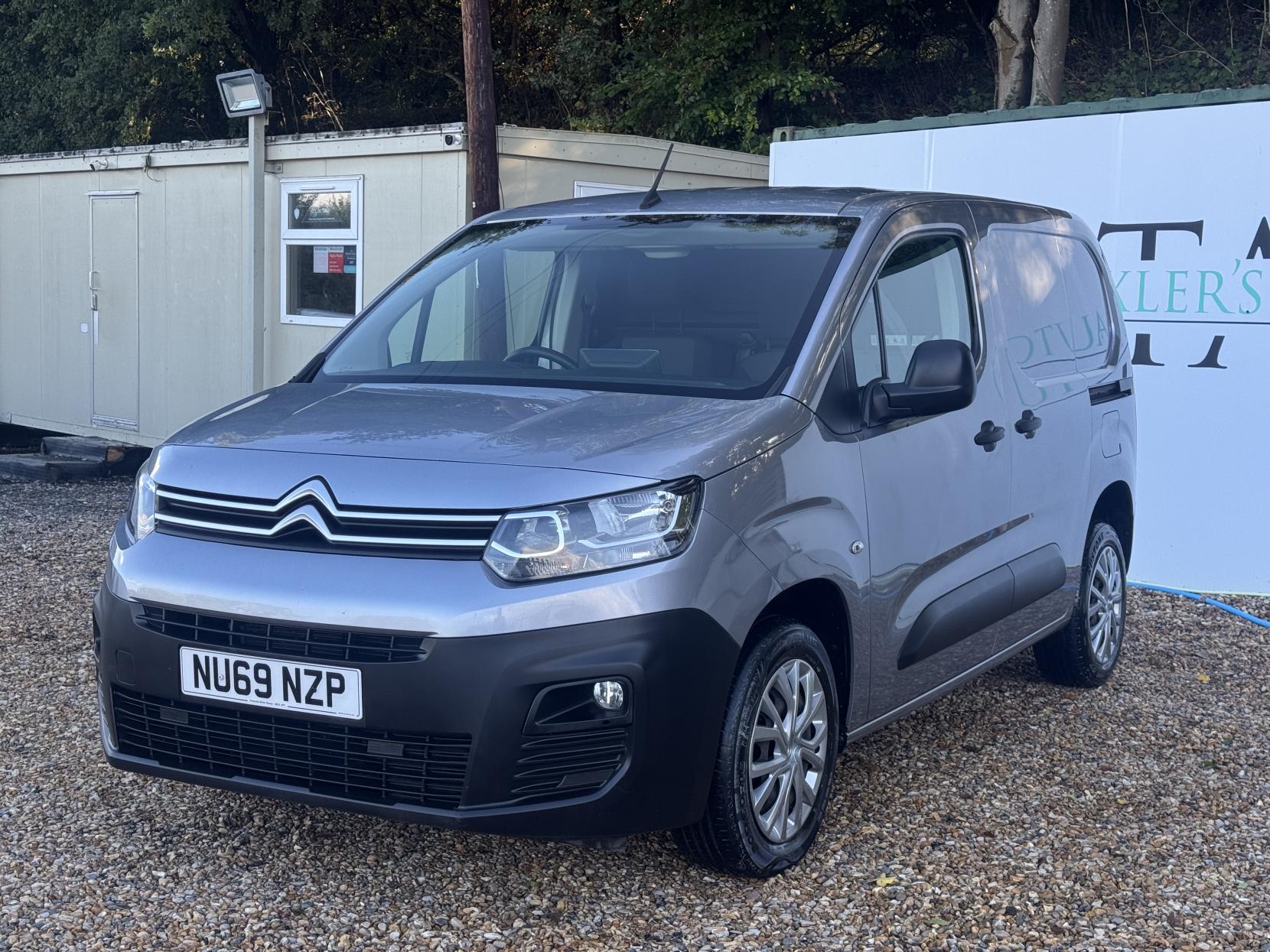 Citroen Berlingo 1.6 BlueHDi 1000 Enterprise M Panel Van 5dr Diesel Manual SWB Euro 6 (s/s) (100 ps)