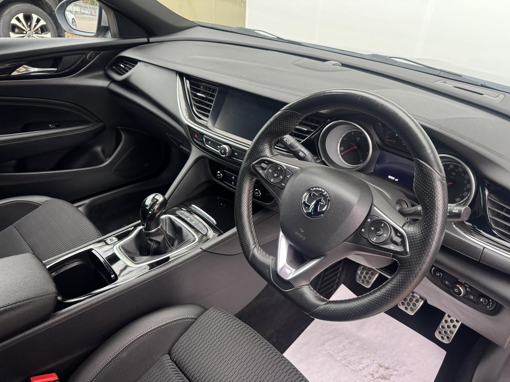Vauxhall Insignia 2.0 Turbo D BlueInjection SRi VX Line Nav Grand Sport 5dr Diesel Manual Euro 6 (s/s) (170 ps)