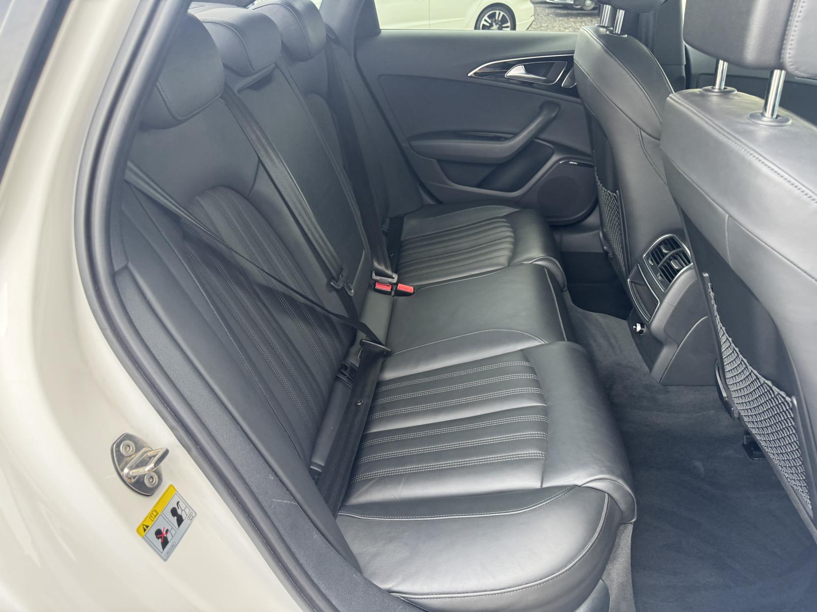 Audi A6 Saloon 2.0 TDI Black Edition Saloon 4dr Diesel Multitronic Euro 5 (s/s) (177 ps)