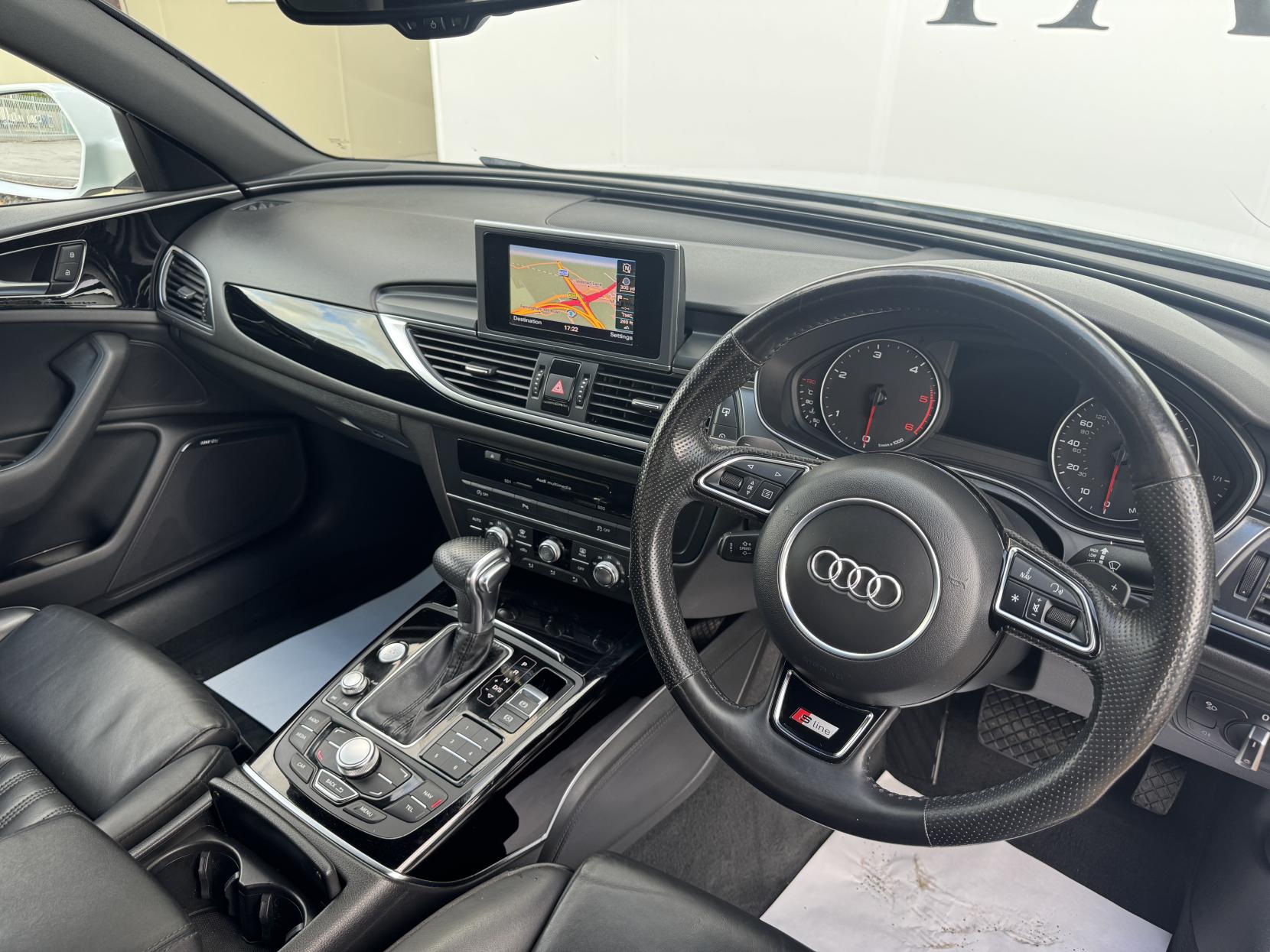 Audi A6 Saloon 2.0 TDI Black Edition Saloon 4dr Diesel Multitronic Euro 5 (s/s) (177 ps)