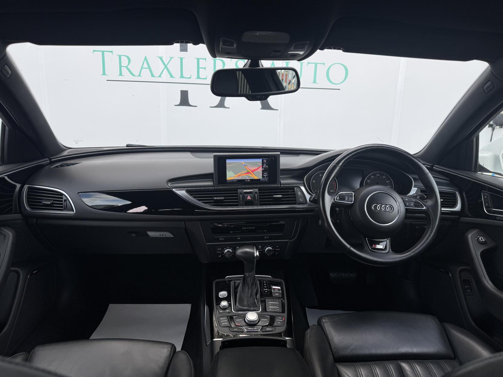 Audi A6 Saloon 2.0 TDI Black Edition Saloon 4dr Diesel Multitronic Euro 5 (s/s) (177 ps)