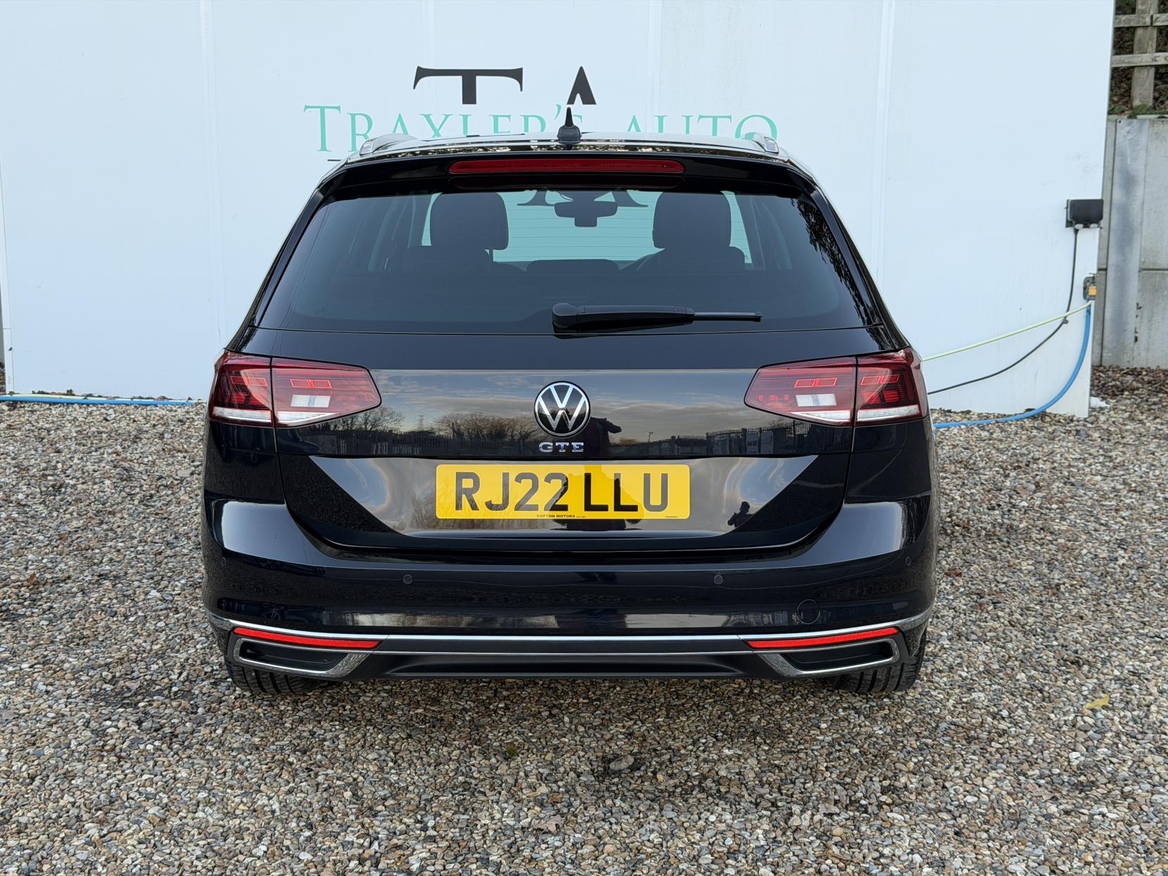 Volkswagen Passat 1.4 TSI 13kWh GTE Estate 5dr Petrol Plug-in Hybrid DSG Euro 6 (s/s) (218 ps)