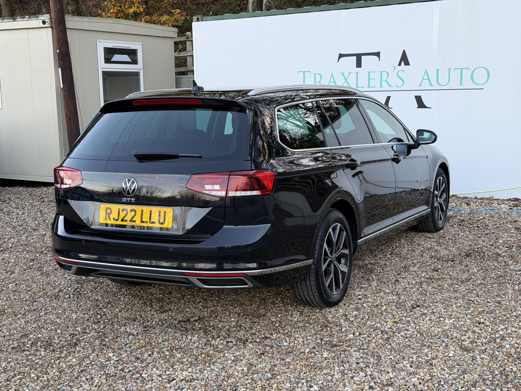 Volkswagen Passat 1.4 TSI 13kWh GTE Estate 5dr Petrol Plug-in Hybrid DSG Euro 6 (s/s) (218 ps)