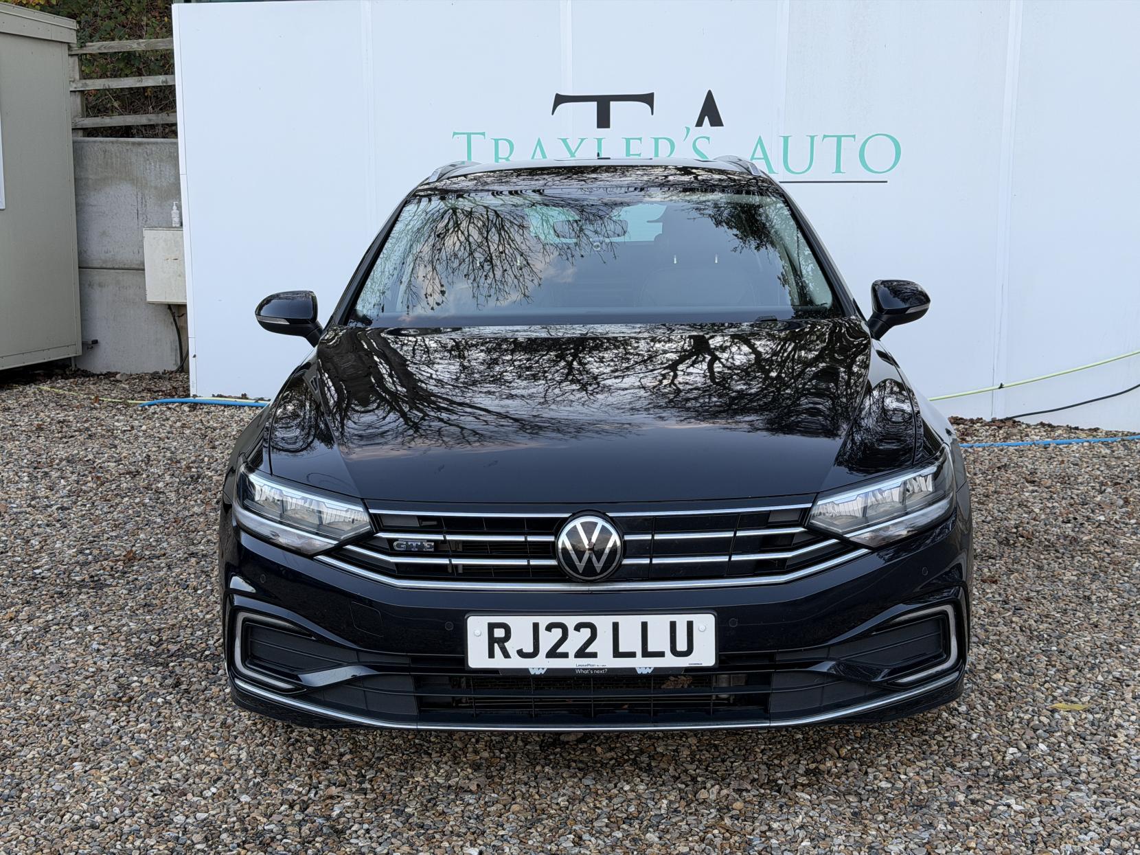 Volkswagen Passat 1.4 TSI 13kWh GTE Estate 5dr Petrol Plug-in Hybrid DSG Euro 6 (s/s) (218 ps)