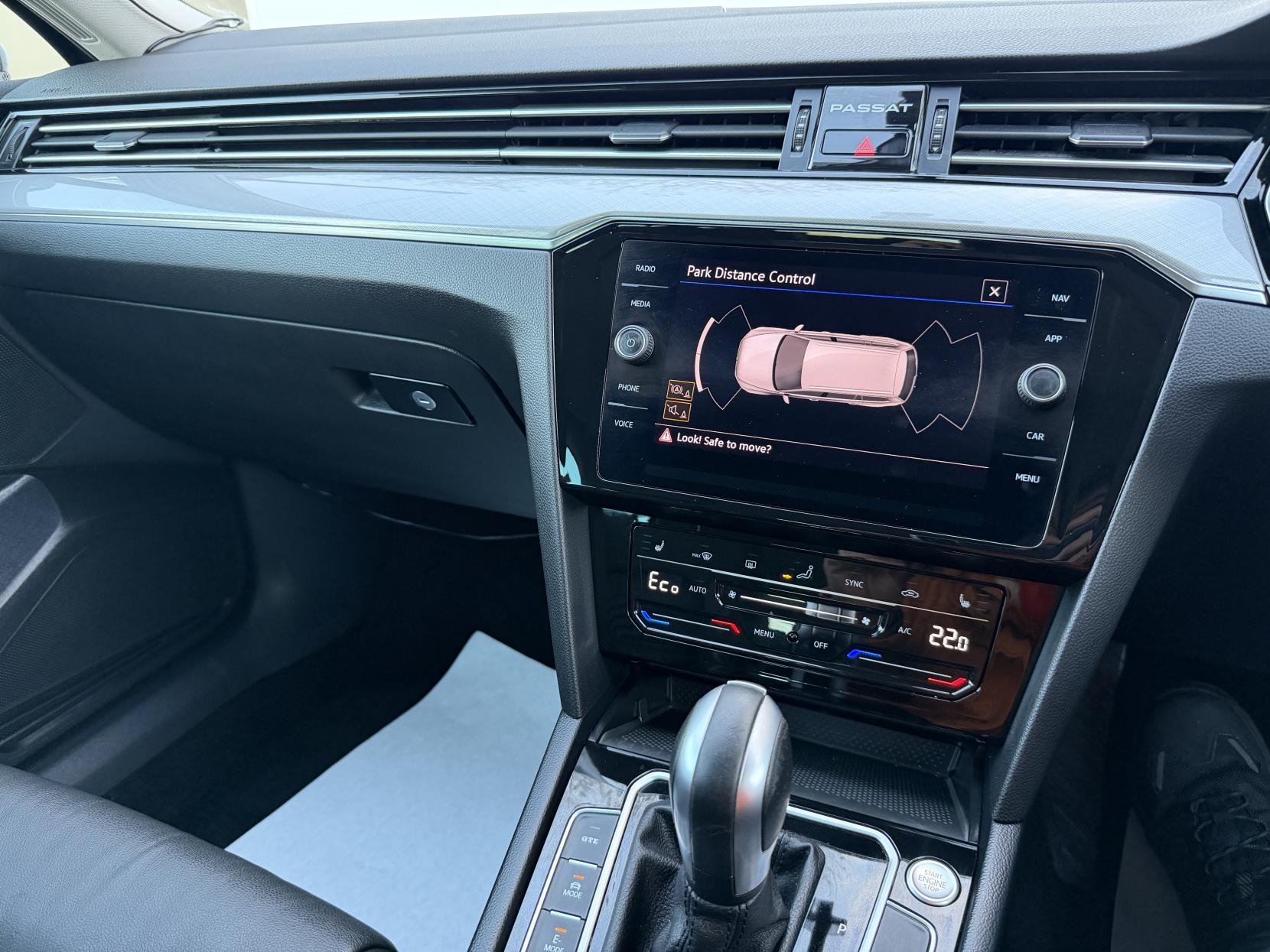 Volkswagen Passat 1.4 TSI 13kWh GTE Estate 5dr Petrol Plug-in Hybrid DSG Euro 6 (s/s) (218 ps)