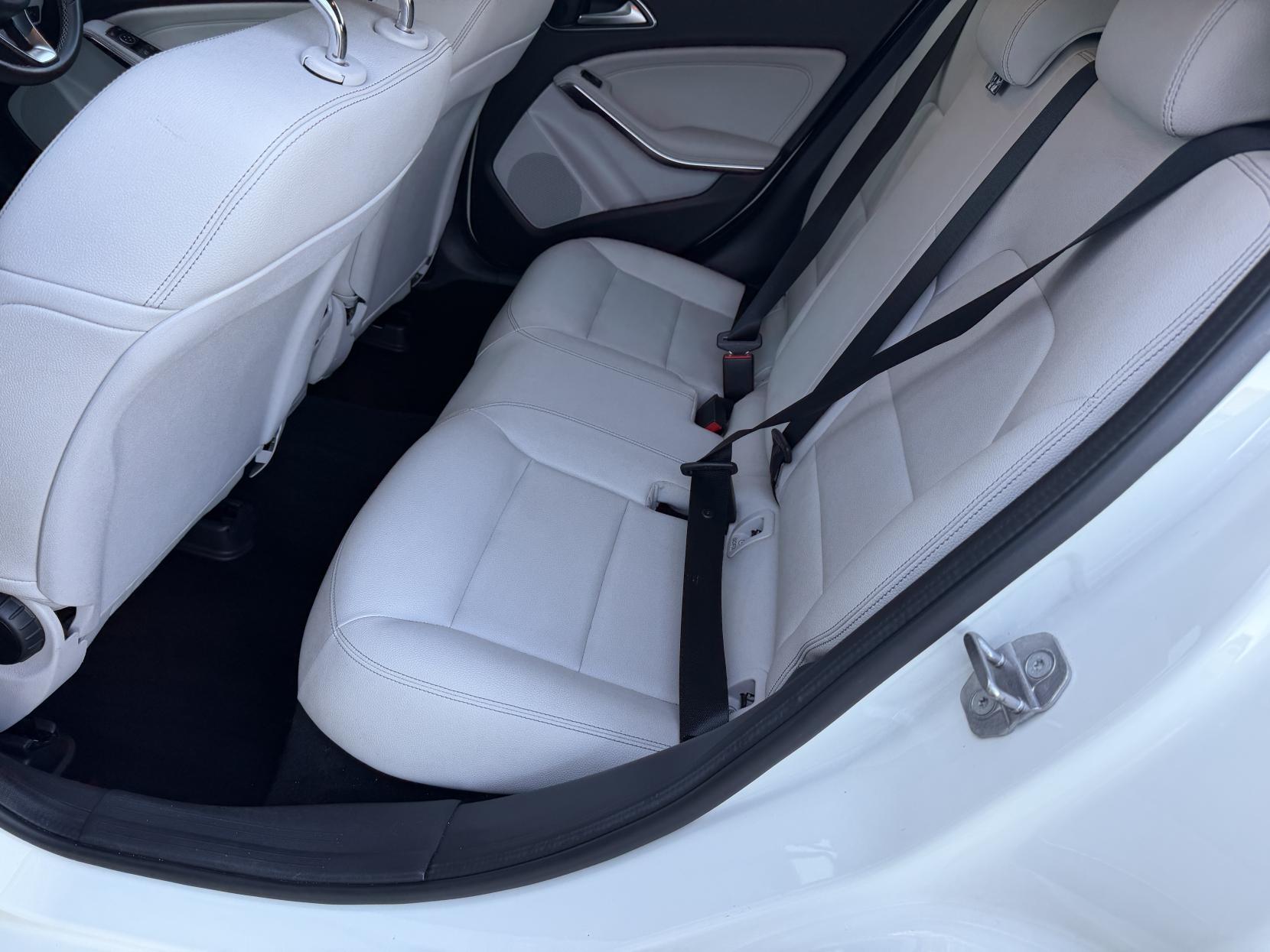 Mercedes-Benz GLA 1.6 GLA200 Sport SUV 5dr Petrol 7G-DCT Euro 6 (s/s) (156 ps)