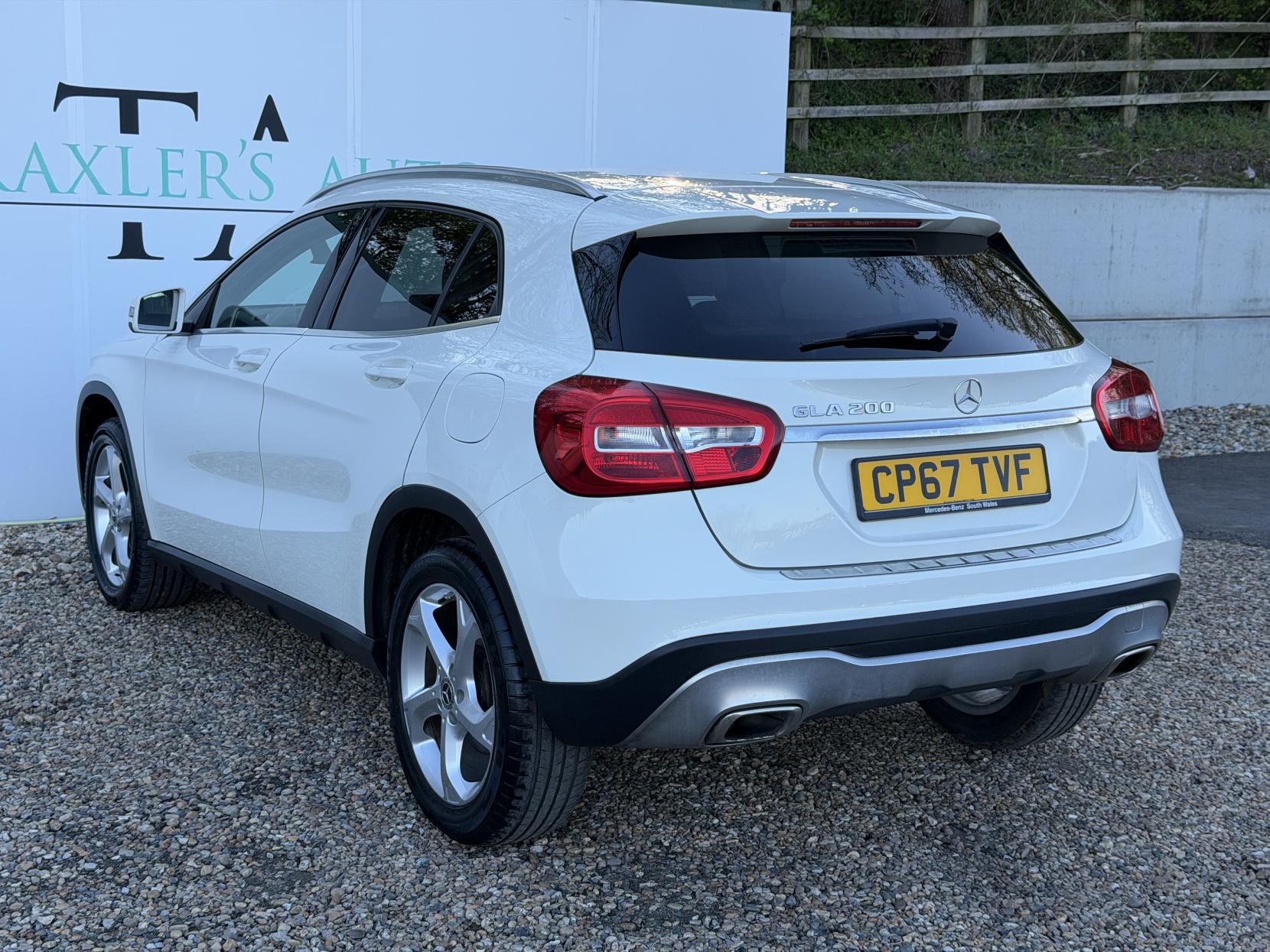 Mercedes-Benz GLA 1.6 GLA200 Sport SUV 5dr Petrol 7G-DCT Euro 6 (s/s) (156 ps)