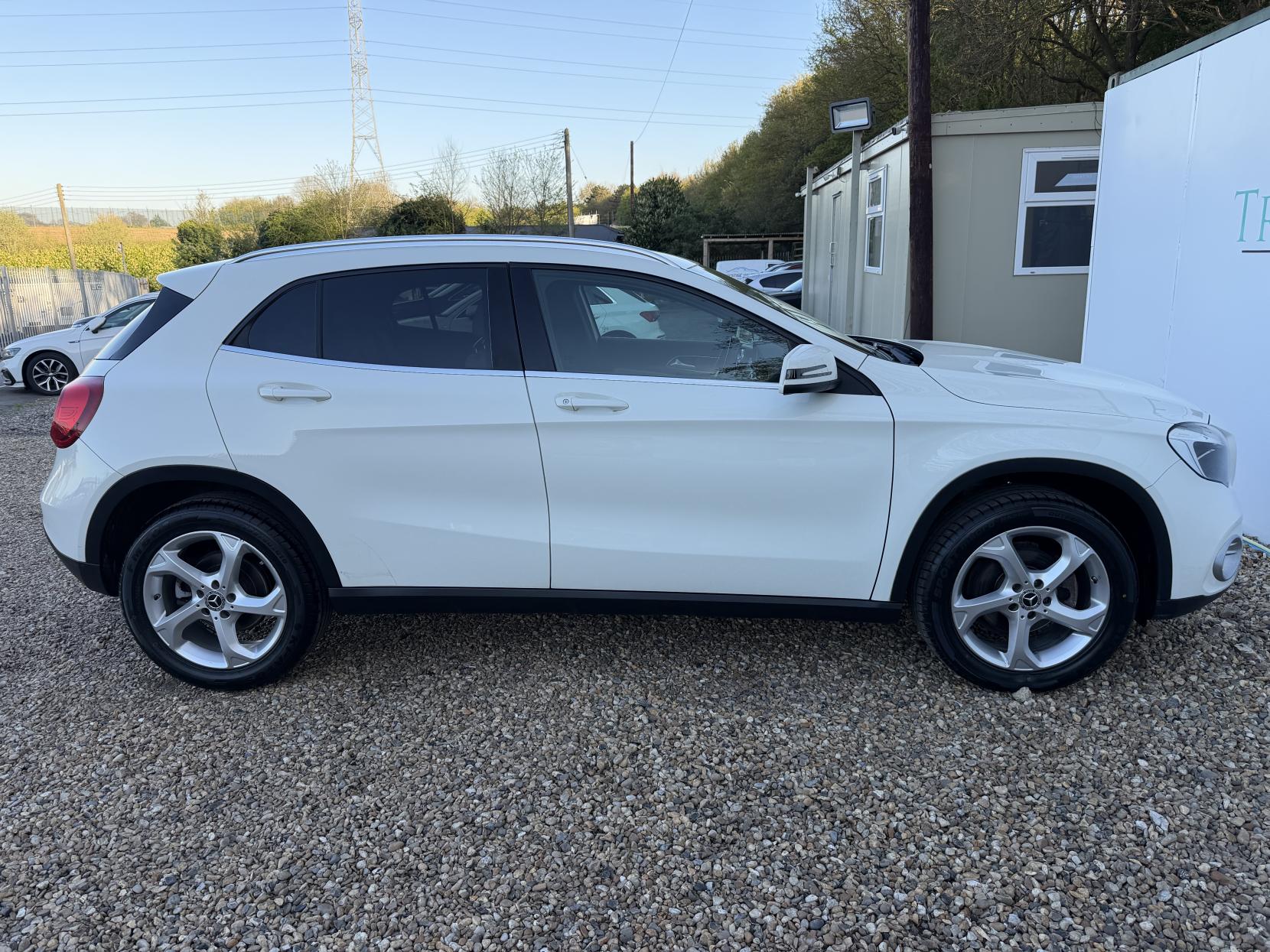Mercedes-Benz GLA 1.6 GLA200 Sport SUV 5dr Petrol 7G-DCT Euro 6 (s/s) (156 ps)