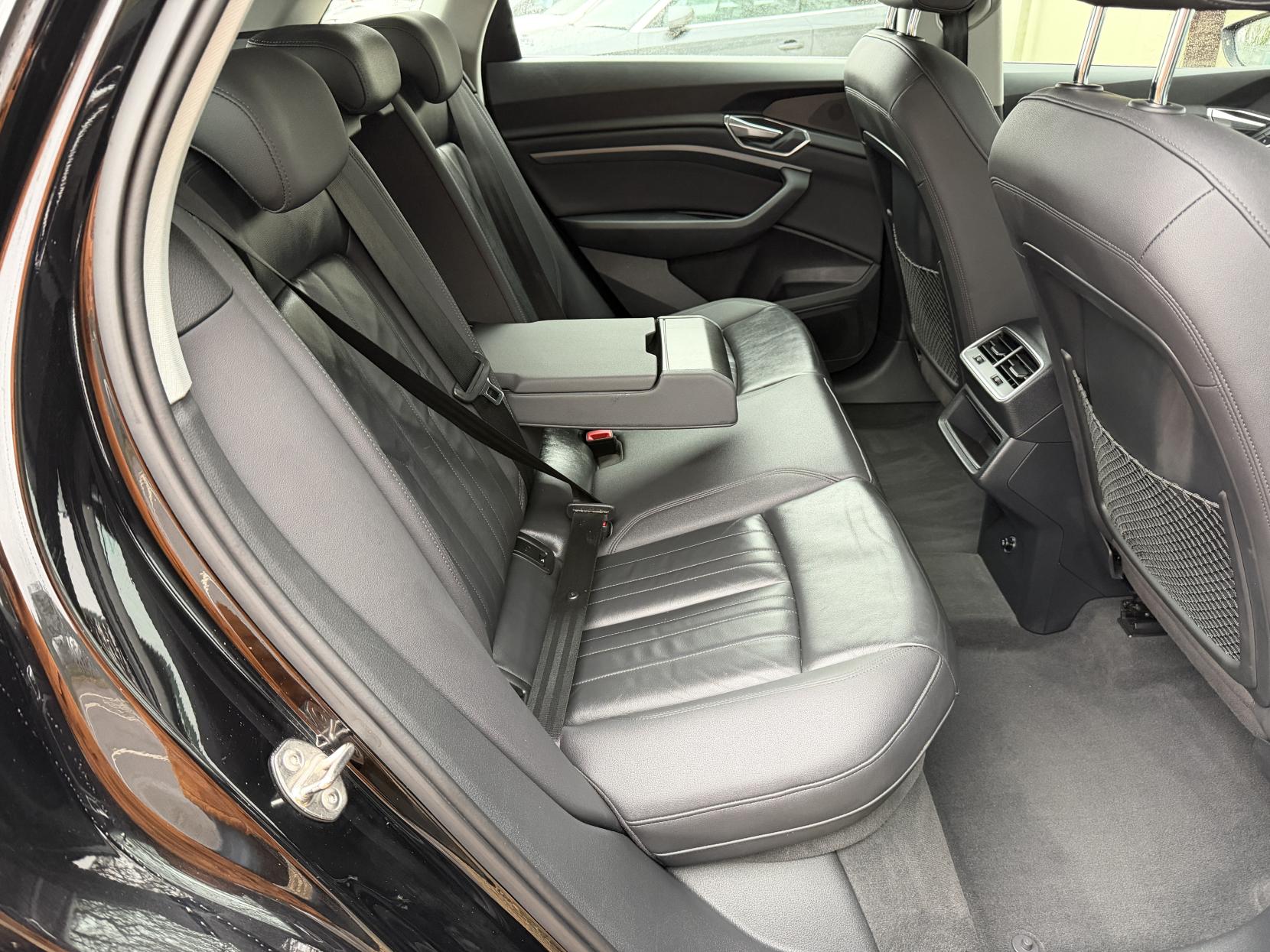 Audi e-tron 50 Technik SUV 5dr Electric Auto quattro 71.2kWh (313 ps)