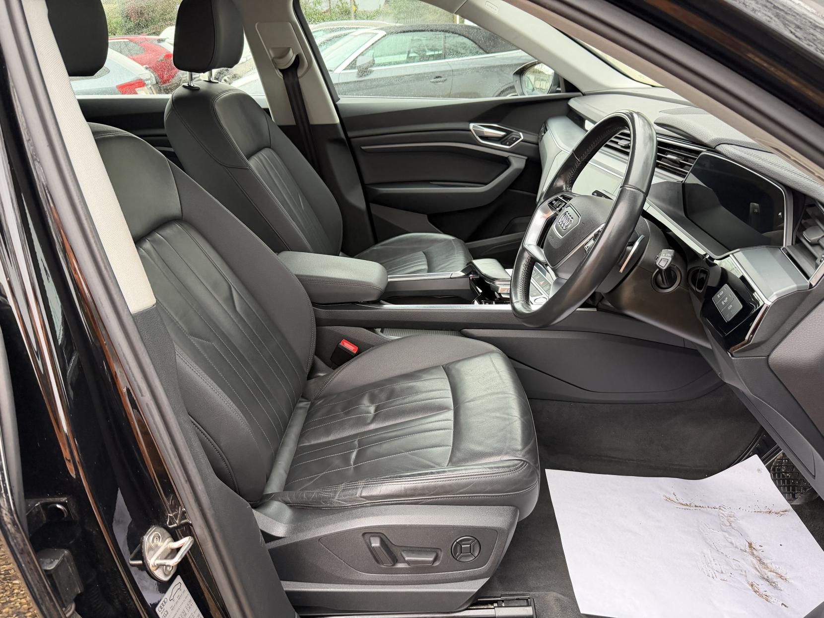 Audi e-tron 50 Technik SUV 5dr Electric Auto quattro 71.2kWh (313 ps)