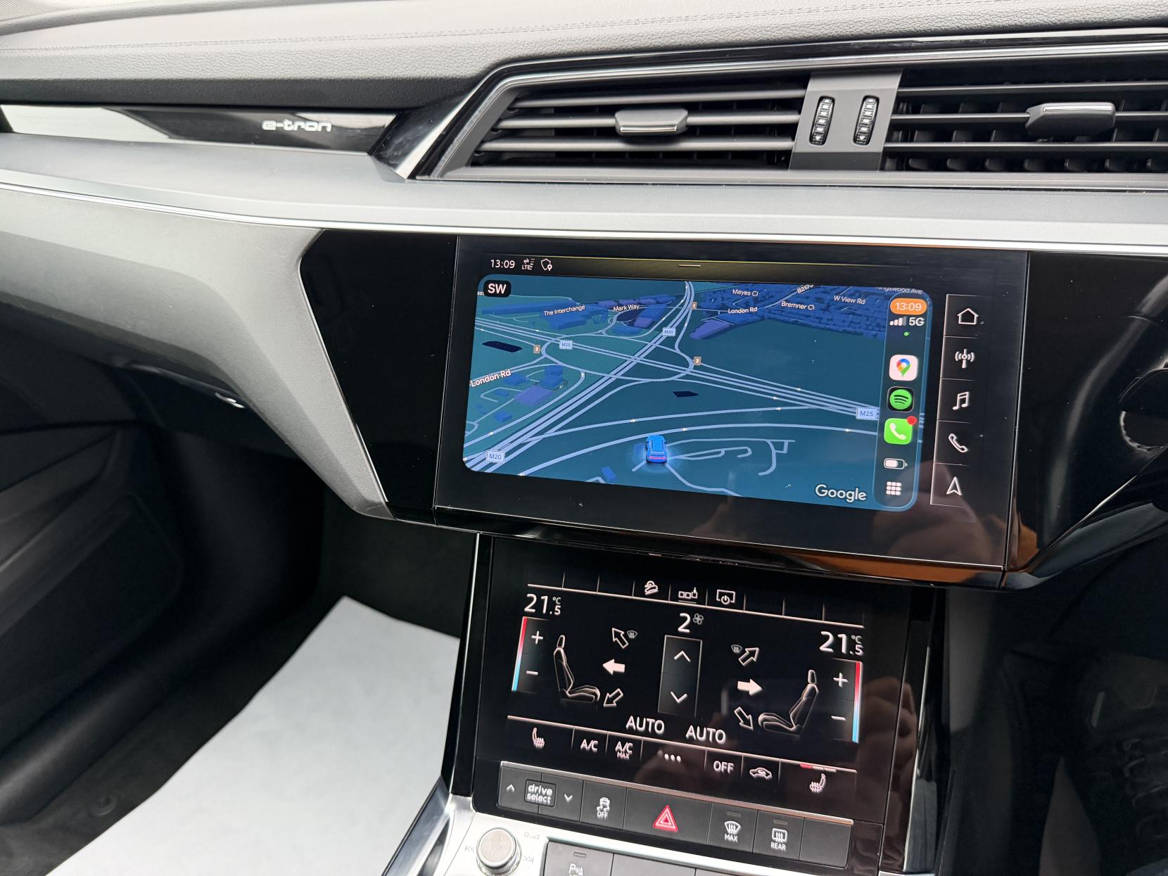 Audi e-tron 50 Technik SUV 5dr Electric Auto quattro 71.2kWh (313 ps)