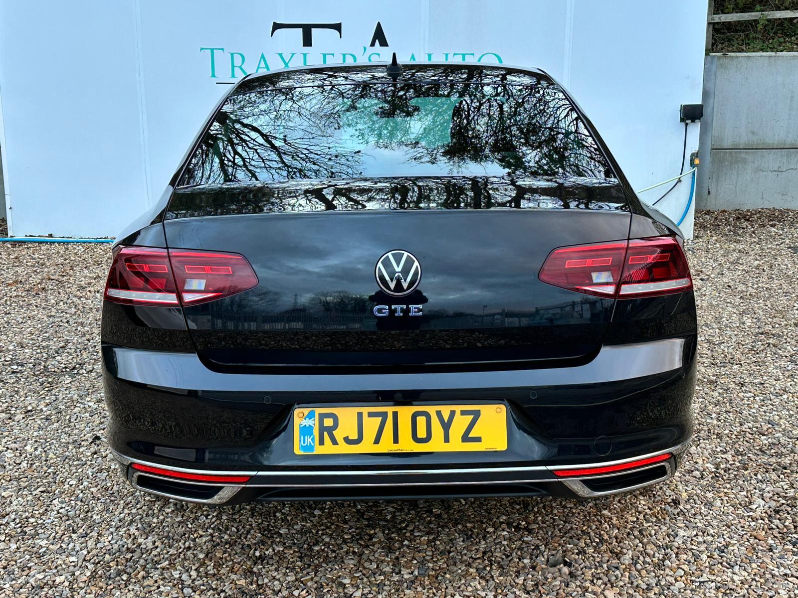 Volkswagen Passat 1.4 TSI 13kWh GTE Saloon 4dr Petrol Plug-in Hybrid DSG Euro 6 (s/s) (218 ps)