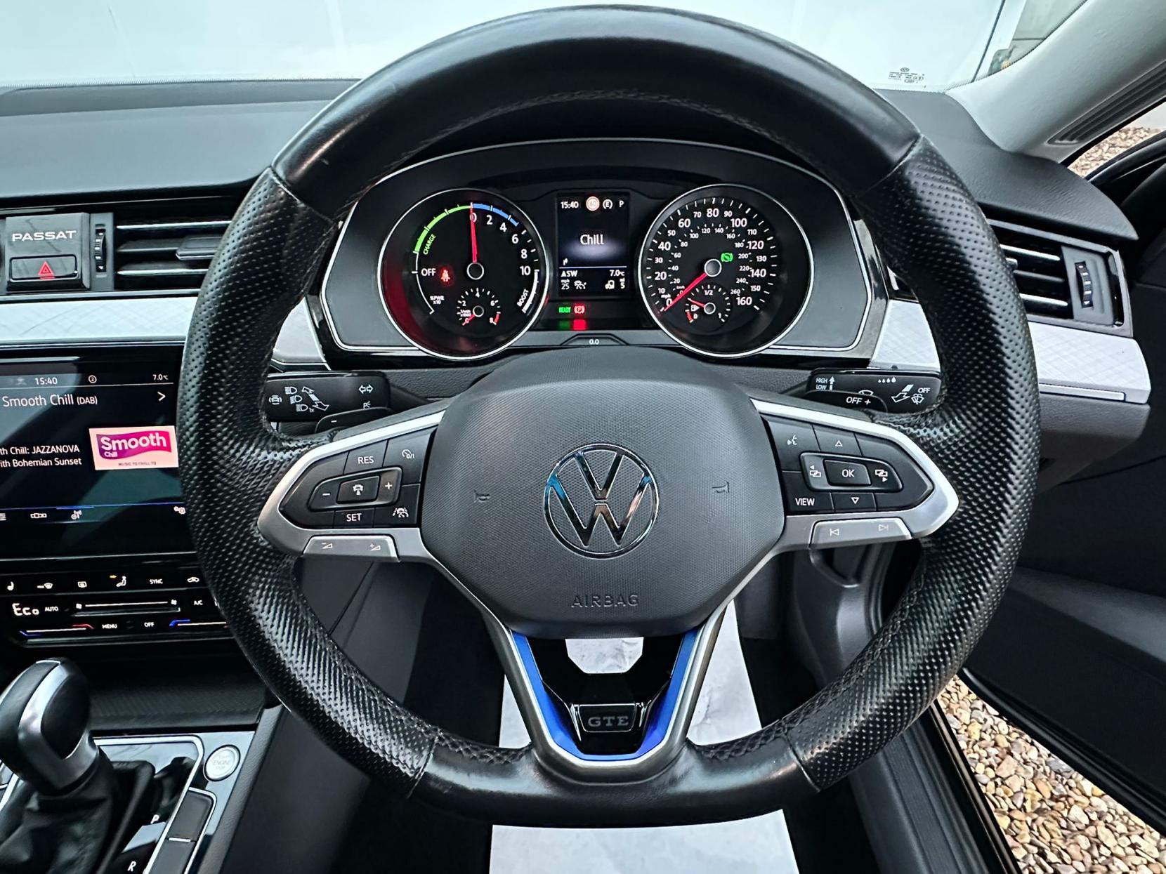 Volkswagen Passat 1.4 TSI 13kWh GTE Saloon 4dr Petrol Plug-in Hybrid DSG Euro 6 (s/s) (218 ps)