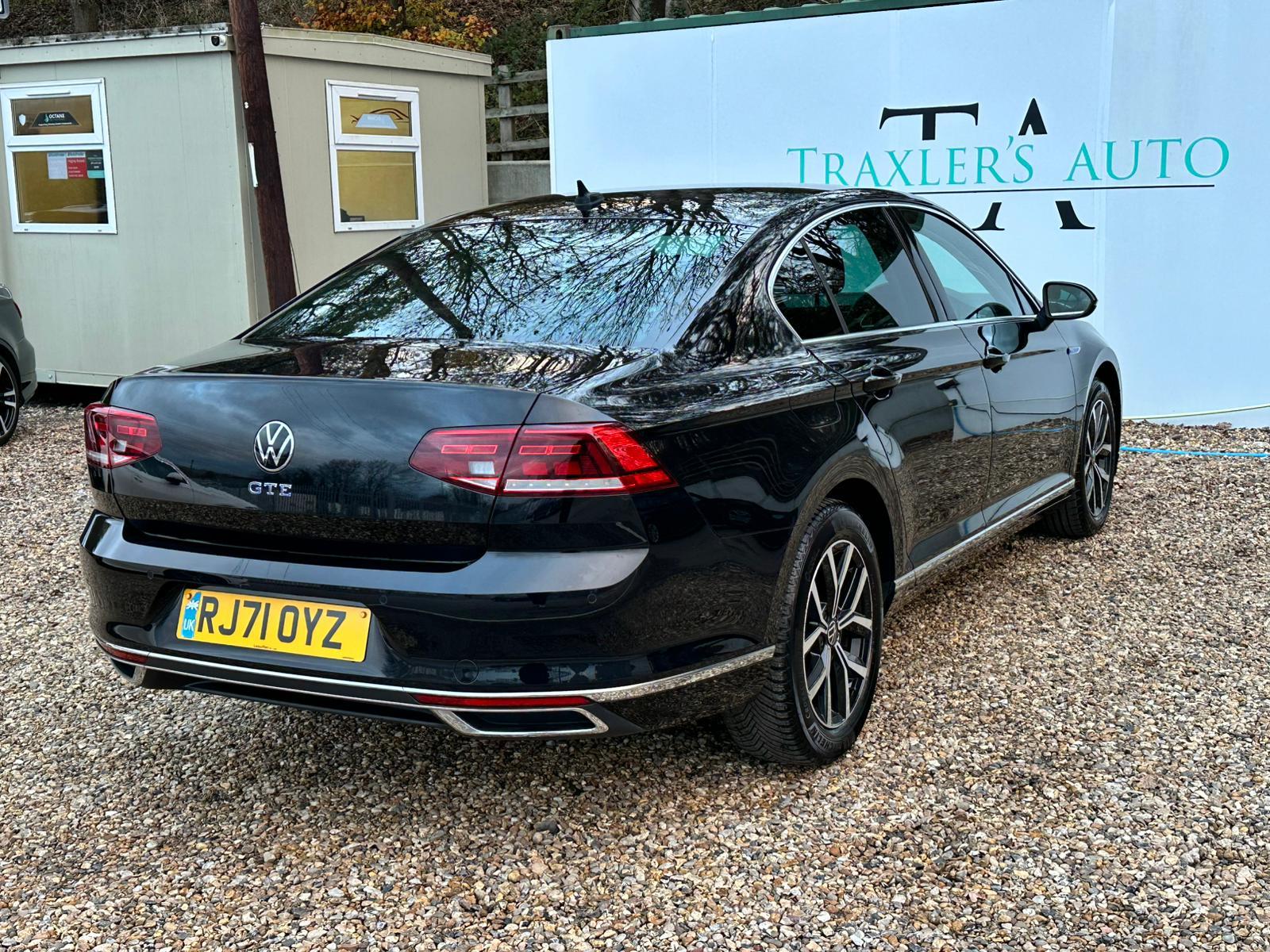 Volkswagen Passat 1.4 TSI 13kWh GTE Saloon 4dr Petrol Plug-in Hybrid DSG Euro 6 (s/s) (218 ps)