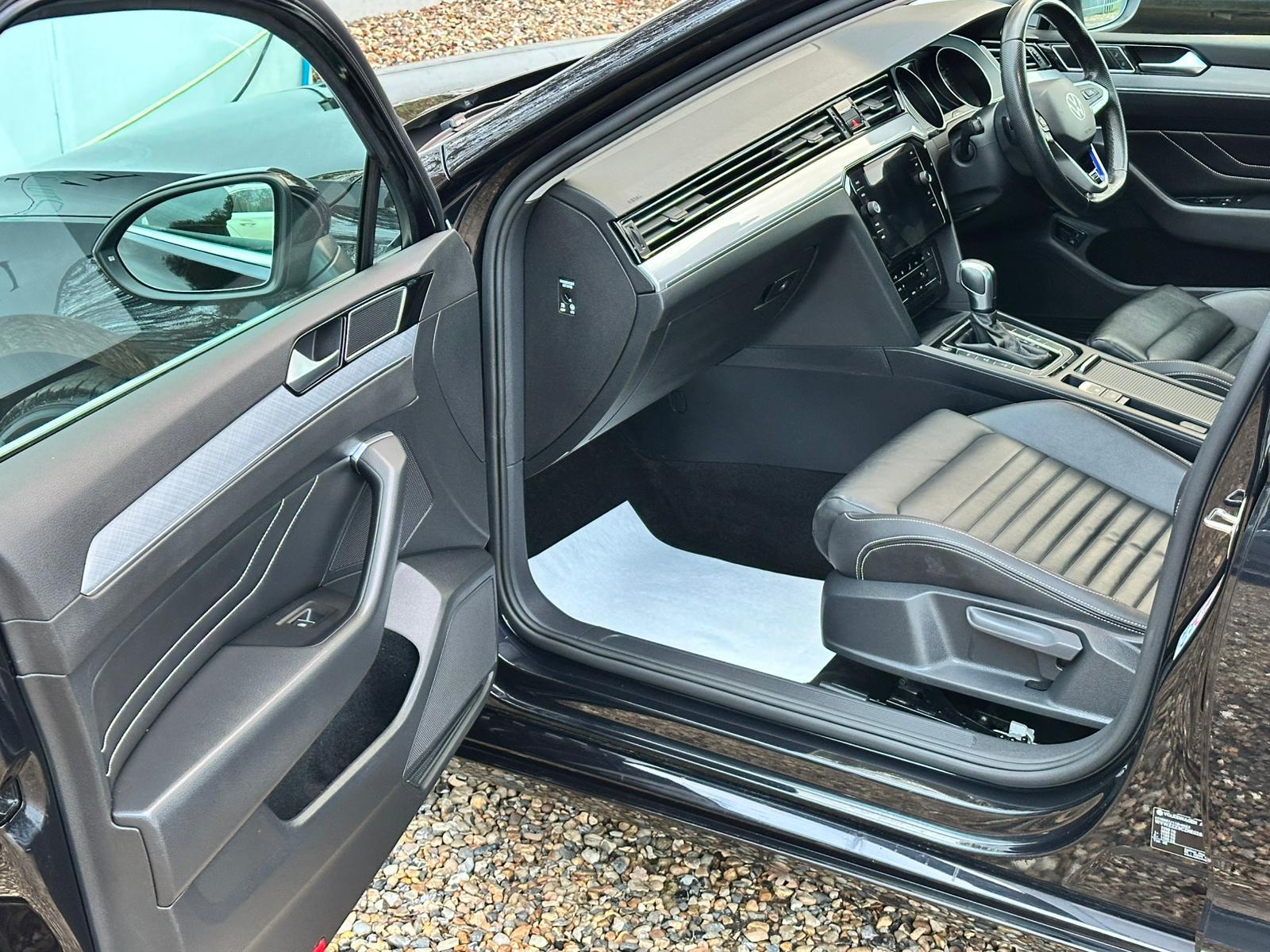 Volkswagen Passat 1.4 TSI 13kWh GTE Saloon 4dr Petrol Plug-in Hybrid DSG Euro 6 (s/s) (218 ps)