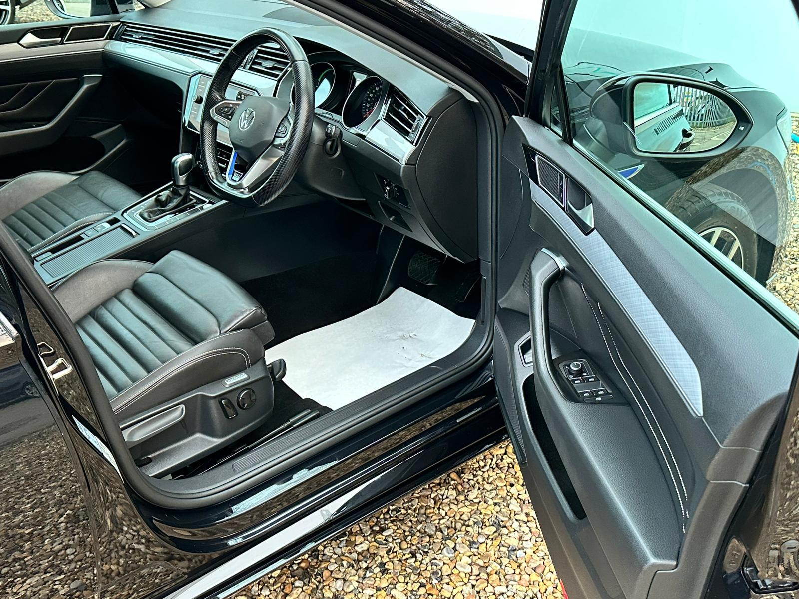 Volkswagen Passat 1.4 TSI 13kWh GTE Saloon 4dr Petrol Plug-in Hybrid DSG Euro 6 (s/s) (218 ps)