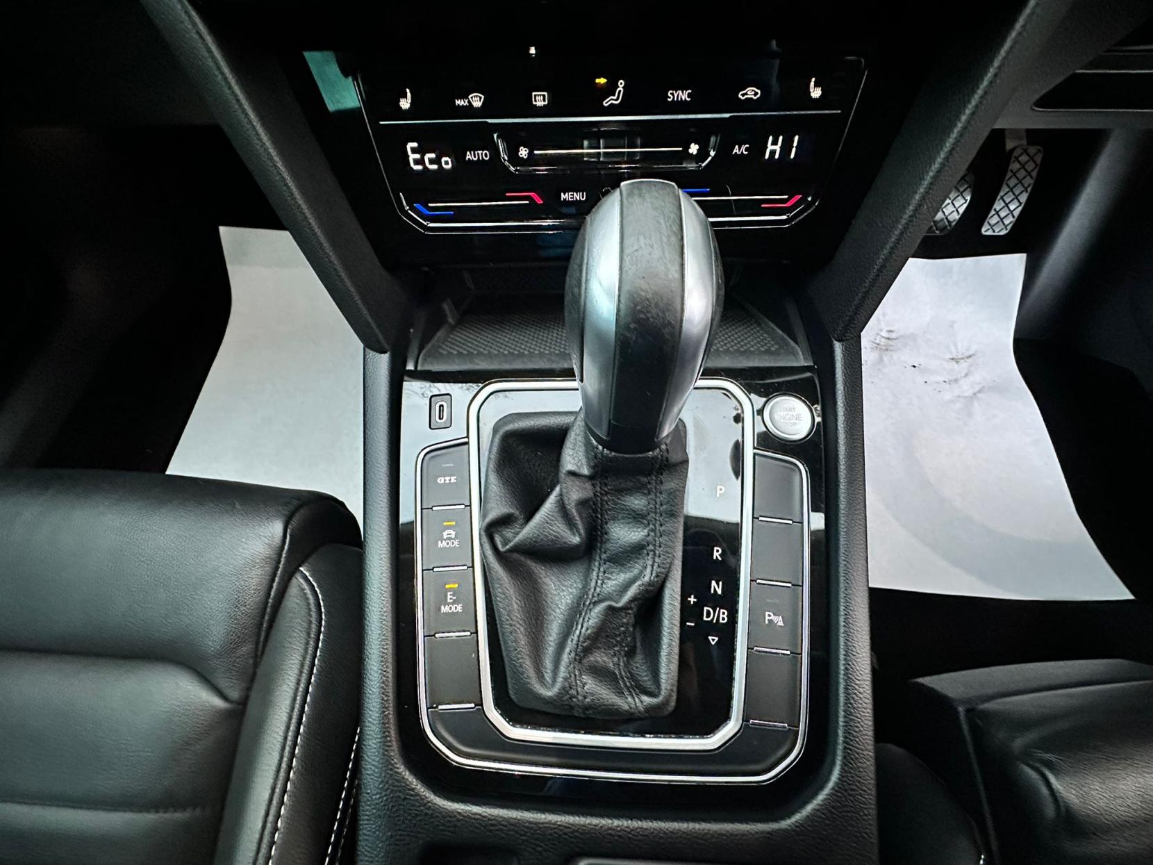 Volkswagen Passat 1.4 TSI 13kWh GTE Saloon 4dr Petrol Plug-in Hybrid DSG Euro 6 (s/s) (218 ps)