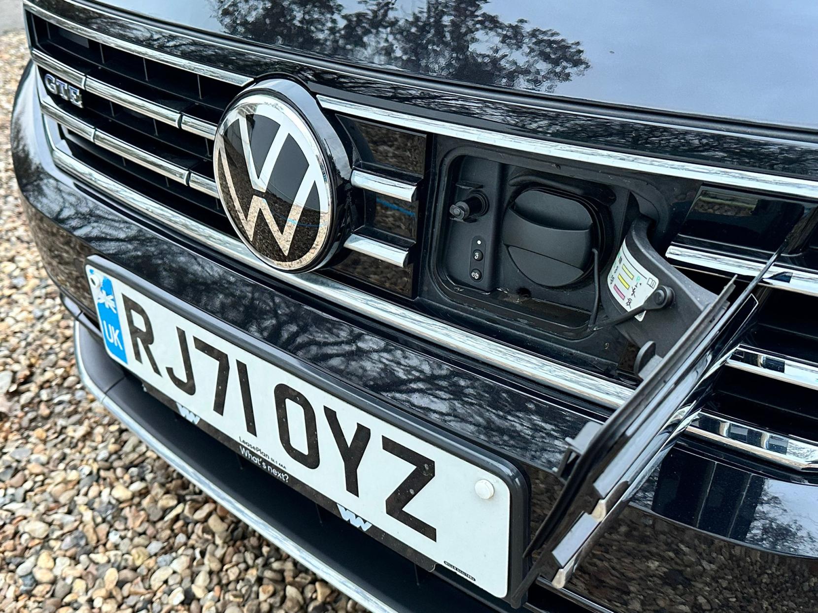 Volkswagen Passat 1.4 TSI 13kWh GTE Saloon 4dr Petrol Plug-in Hybrid DSG Euro 6 (s/s) (218 ps)