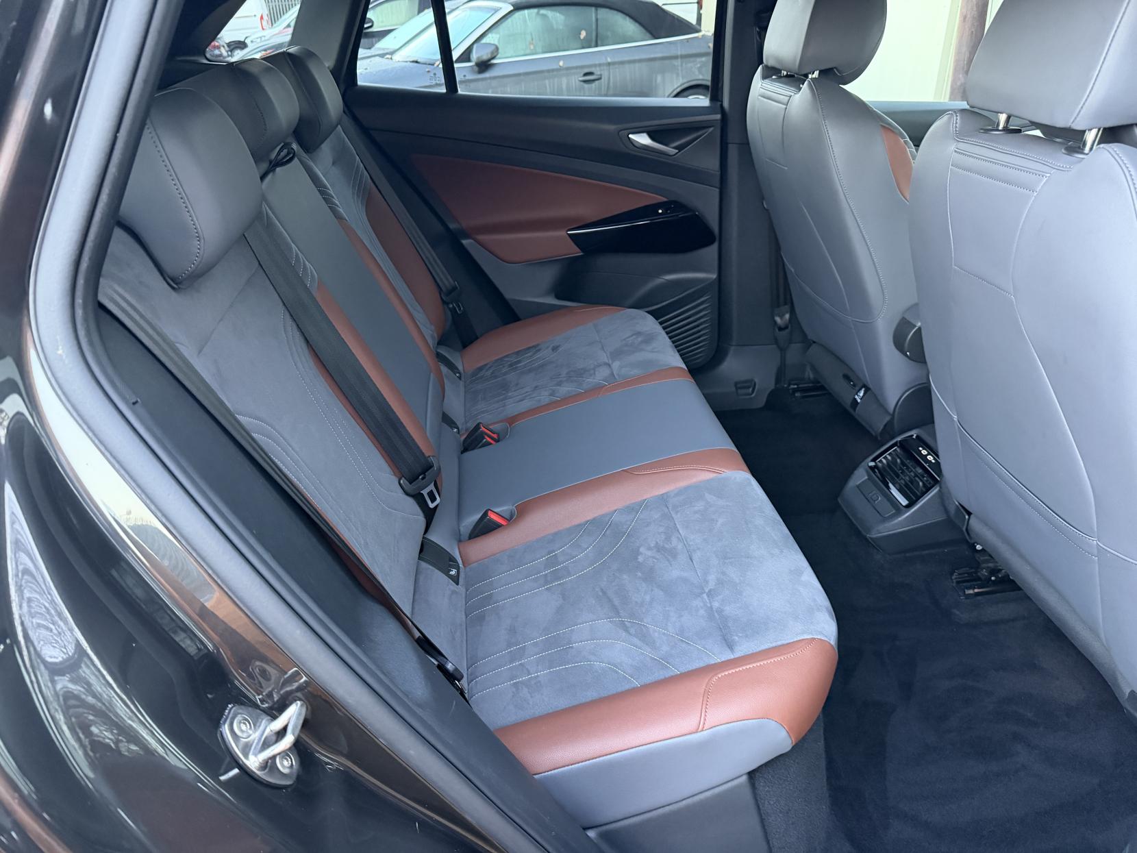 Volkswagen ID.4 Pro Performance 77kWh 1ST Edition SUV 5dr Electric Auto (204 ps)