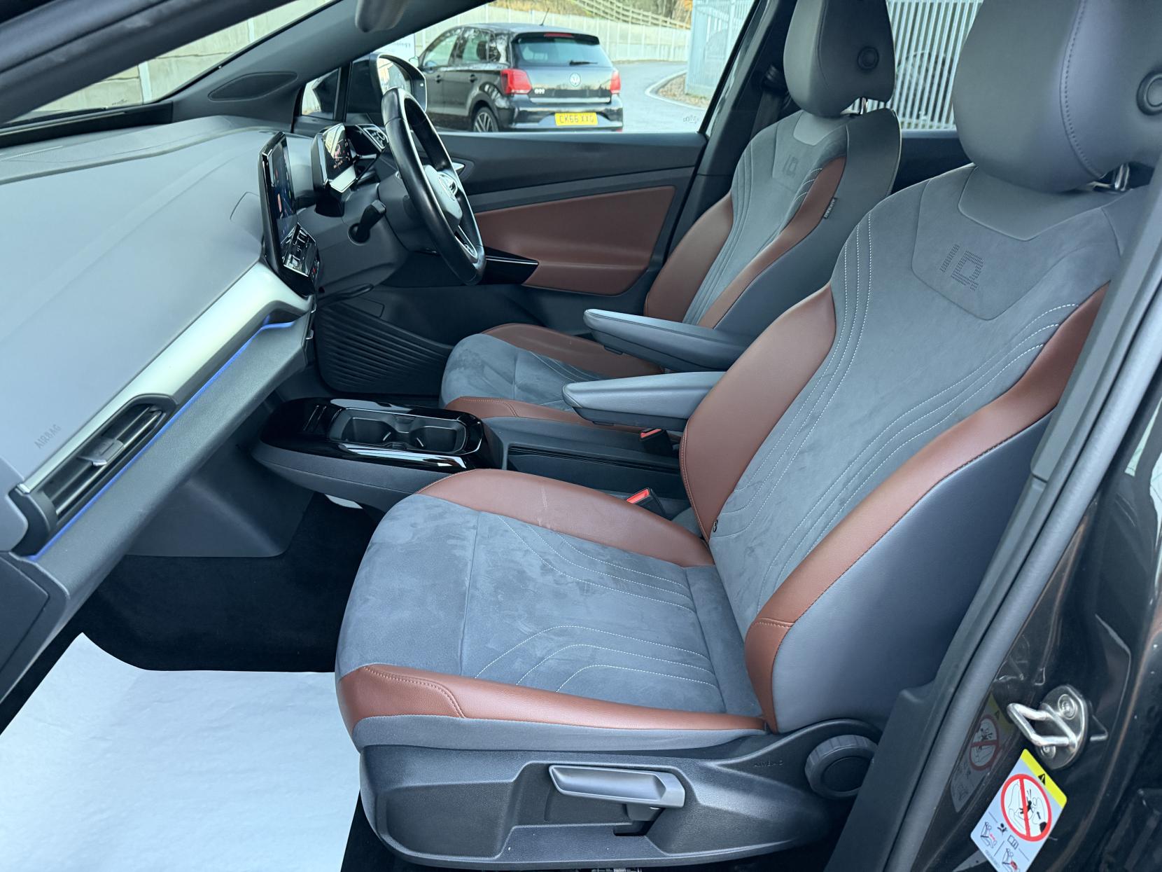 Volkswagen ID.4 Pro Performance 77kWh 1ST Edition SUV 5dr Electric Auto (204 ps)