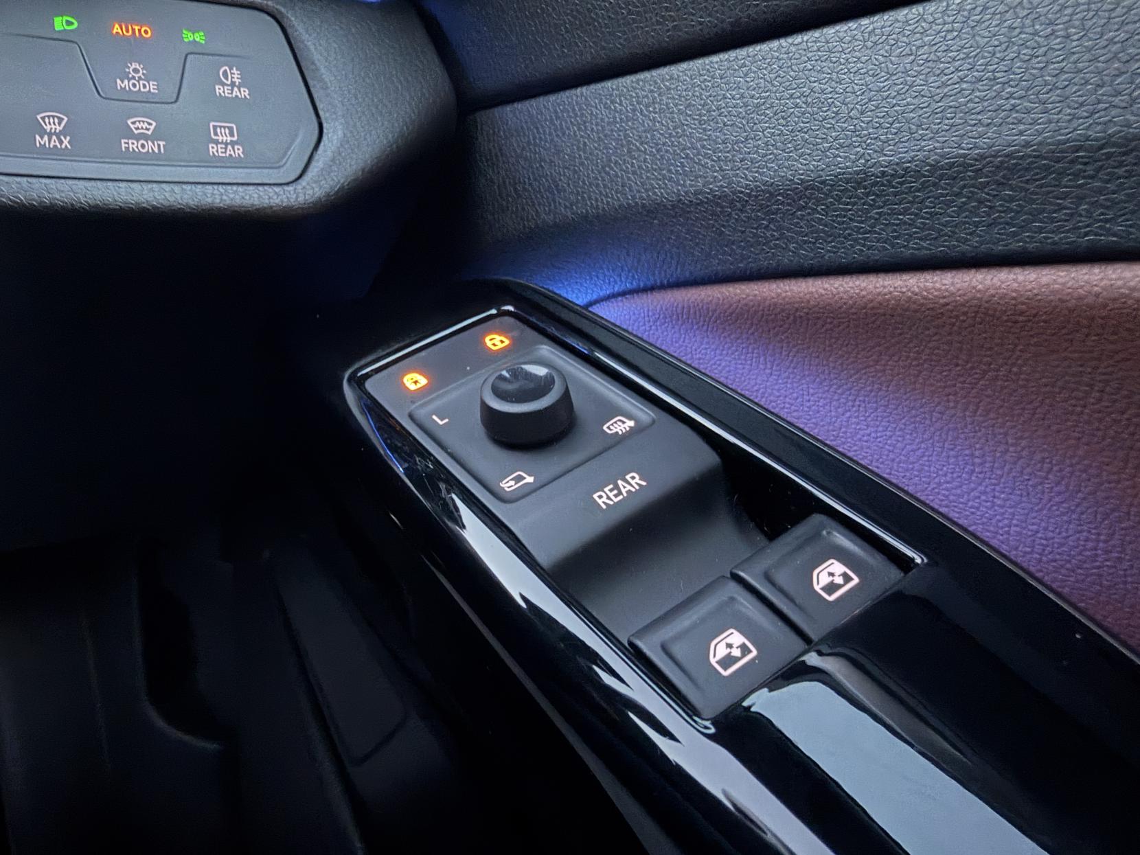 Volkswagen ID.4 Pro Performance 77kWh 1ST Edition SUV 5dr Electric Auto (204 ps)