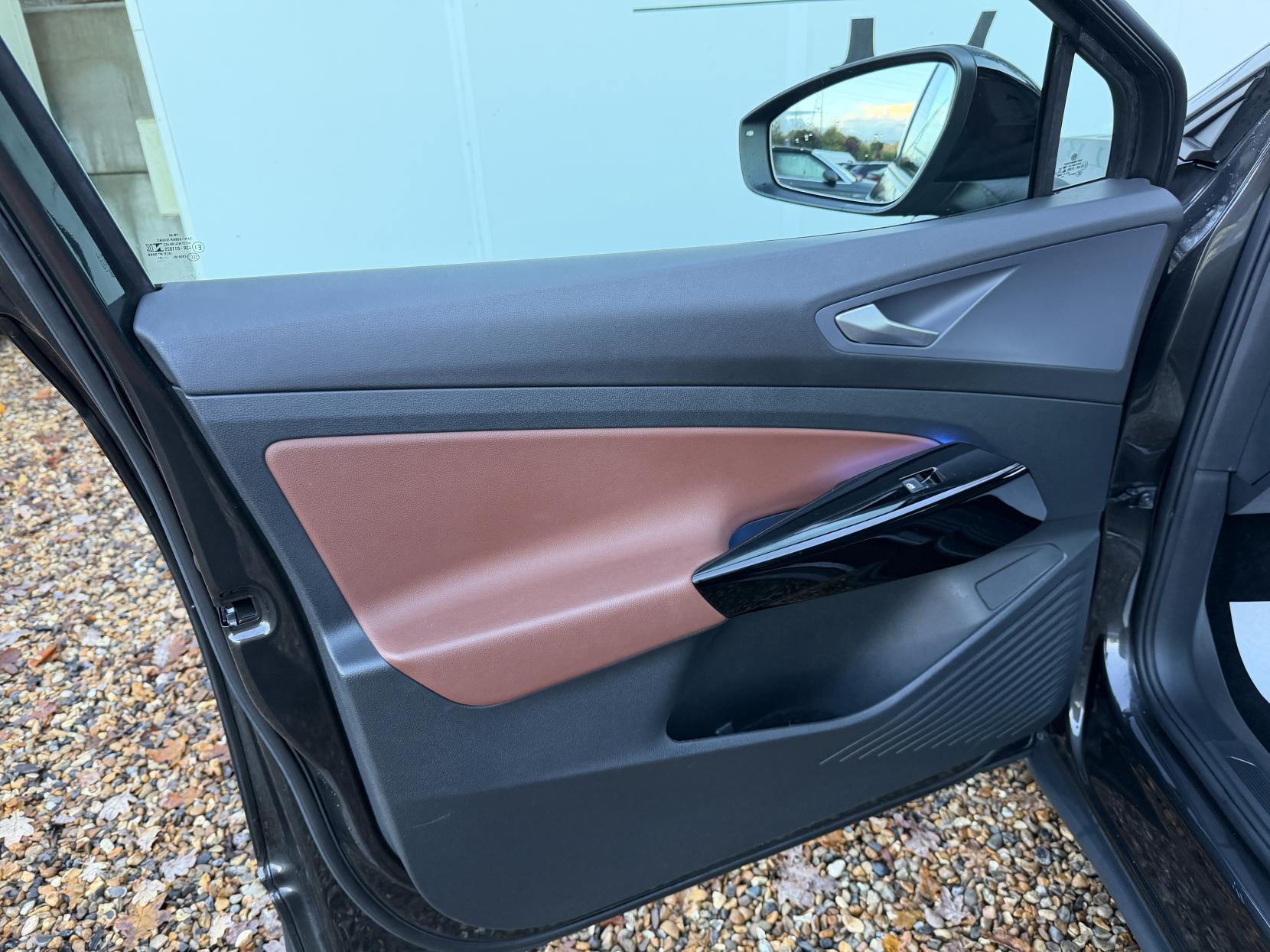 Volkswagen ID.4 Pro Performance 77kWh 1ST Edition SUV 5dr Electric Auto (204 ps)