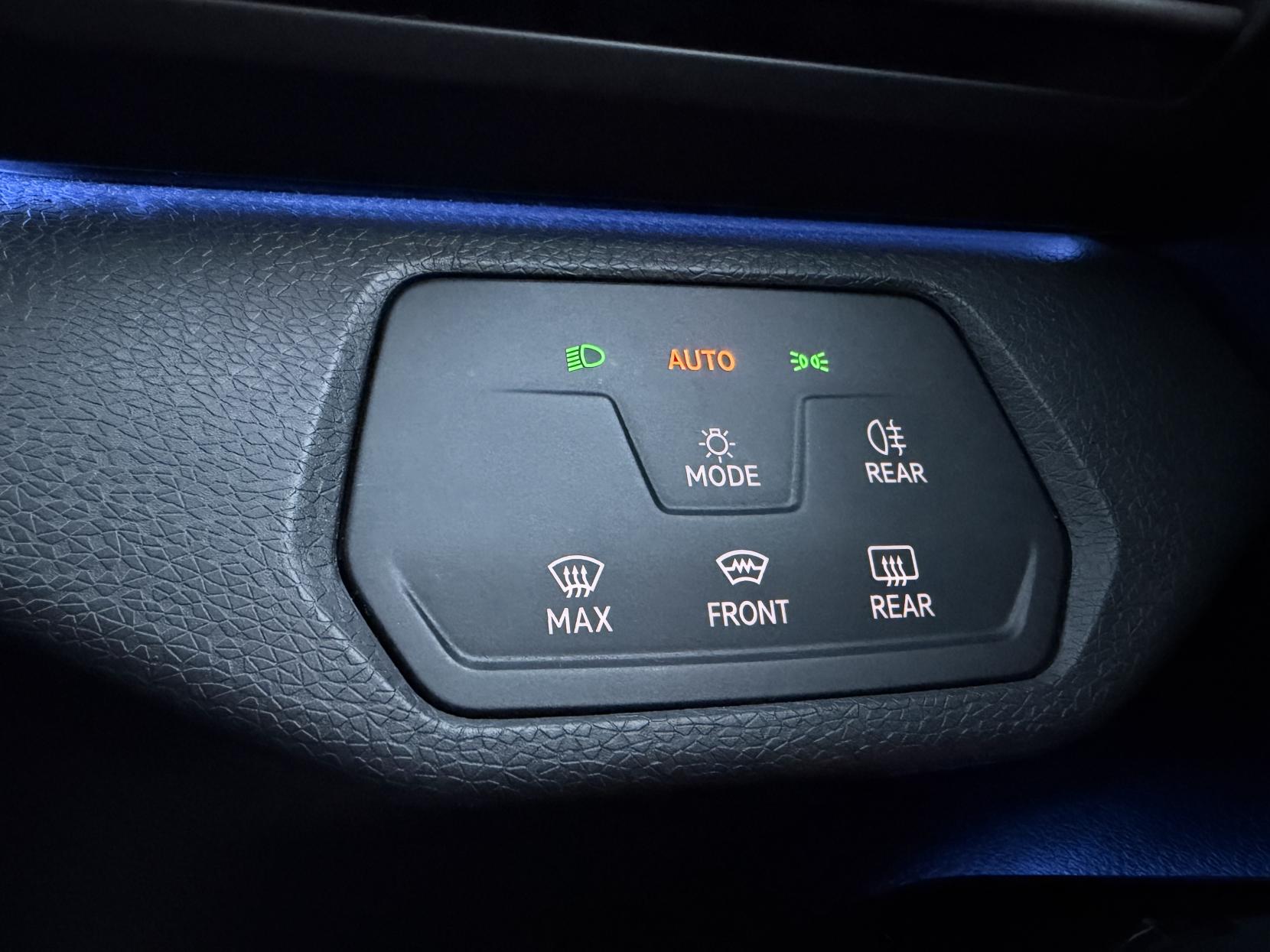 Volkswagen ID.4 Pro Performance 77kWh 1ST Edition SUV 5dr Electric Auto (204 ps)