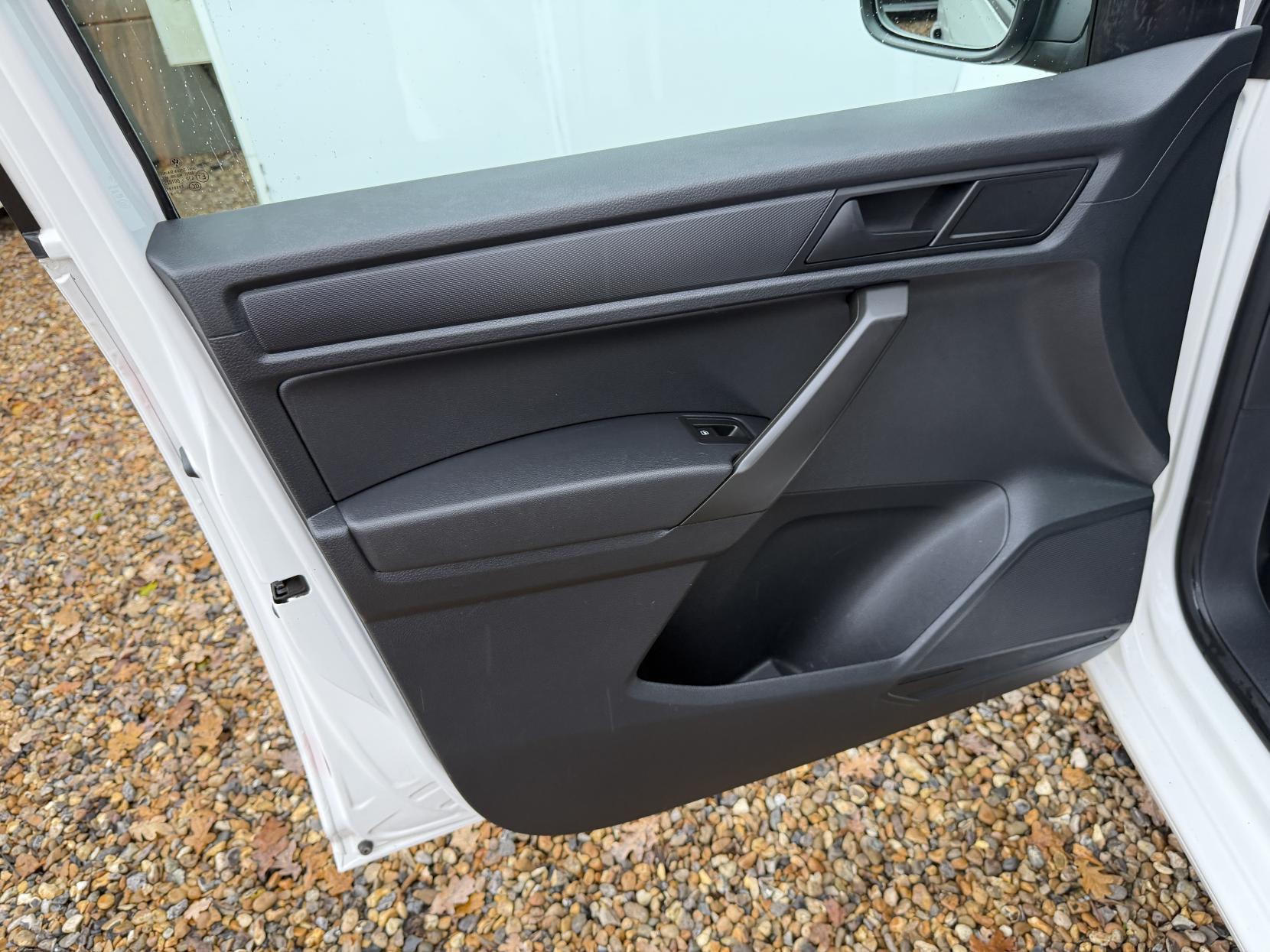 Volkswagen Caddy Maxi 2.0 TDI C20 Startline Panel Van 6dr Diesel DSG LWB Euro 6 (s/s) (102 ps)