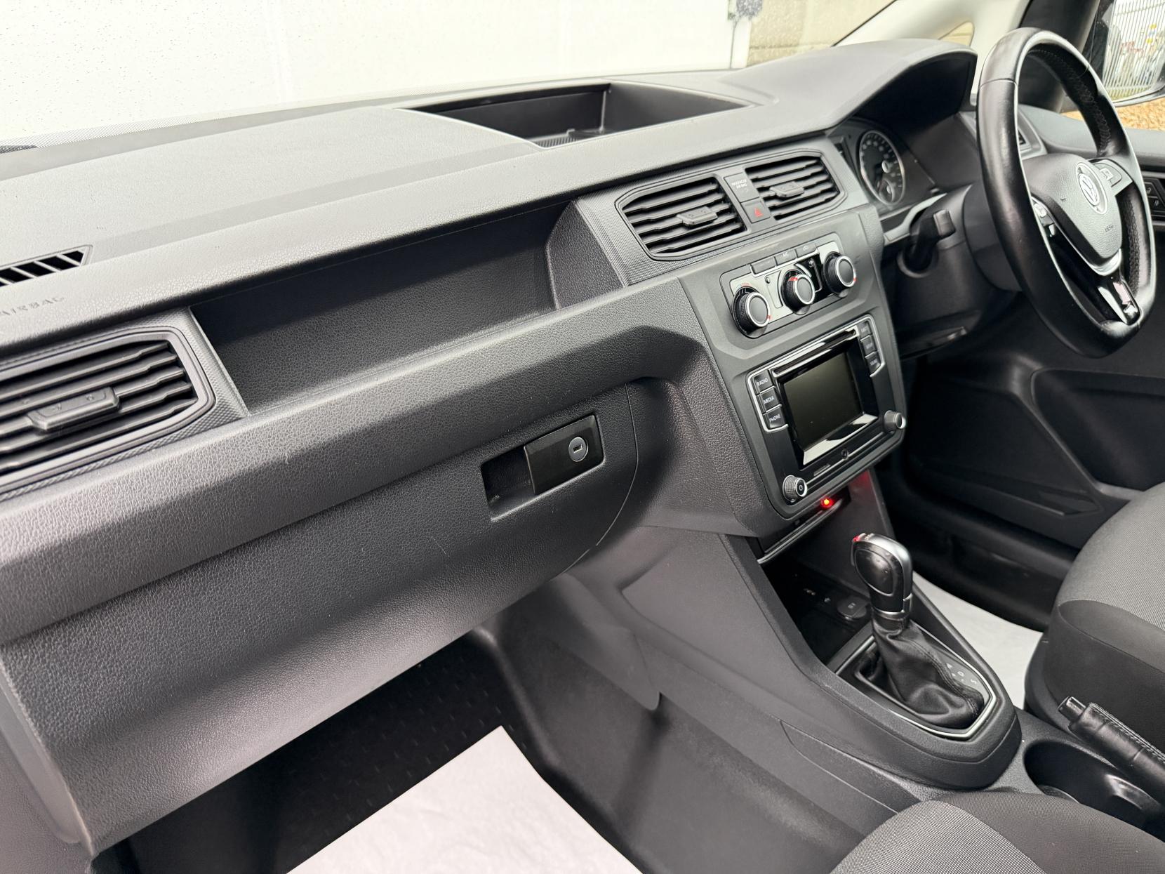 Volkswagen Caddy Maxi 2.0 TDI C20 Startline Panel Van 6dr Diesel DSG LWB Euro 6 (s/s) (102 ps)