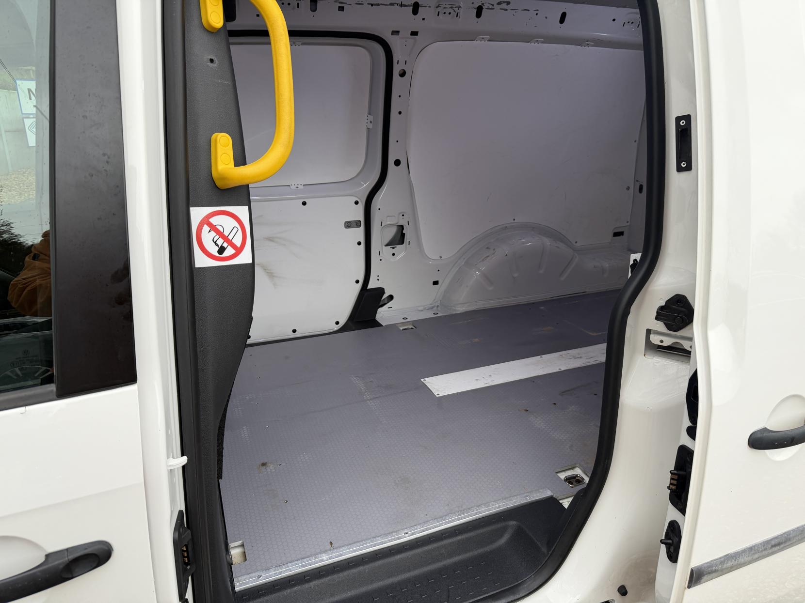 Volkswagen Caddy Maxi 2.0 TDI C20 Startline Panel Van 6dr Diesel DSG LWB Euro 6 (s/s) (102 ps)