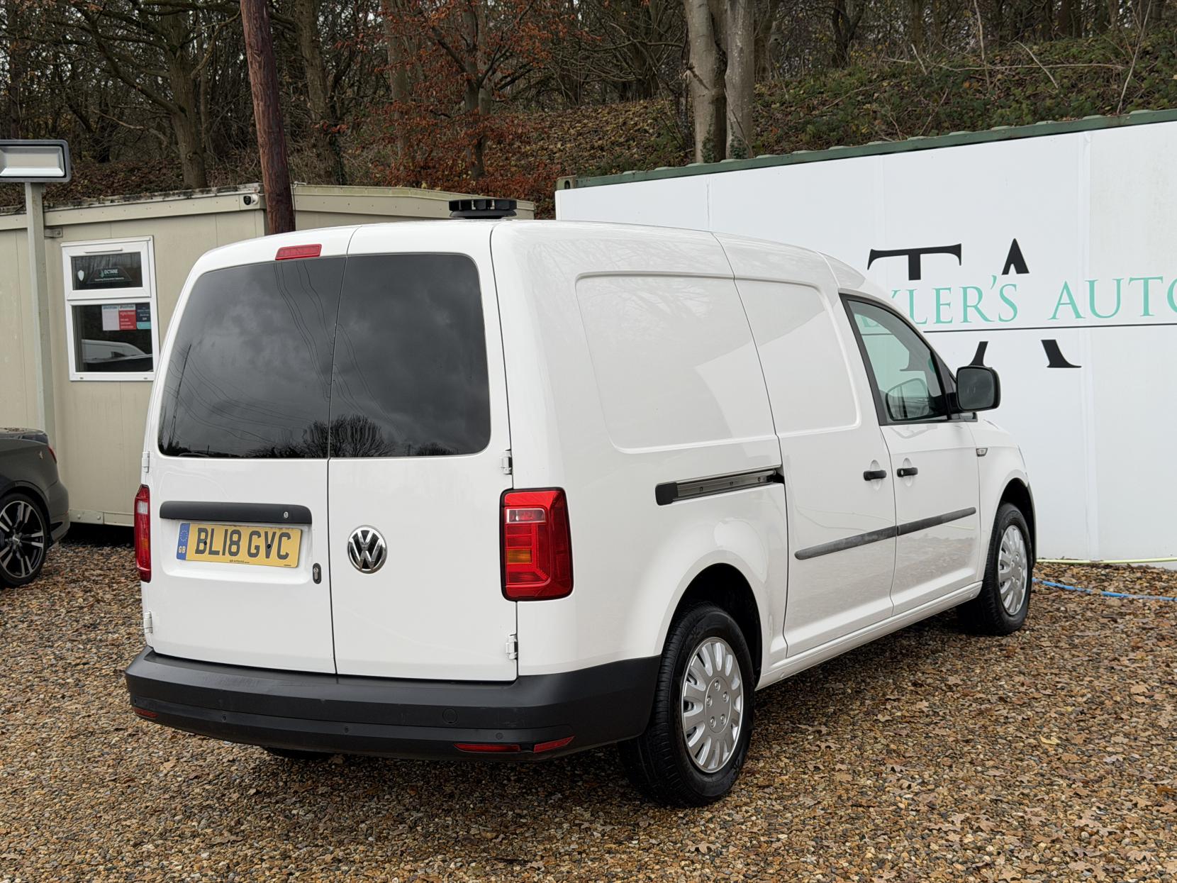 Volkswagen Caddy Maxi 2.0 TDI C20 Startline Panel Van 6dr Diesel DSG LWB Euro 6 (s/s) (102 ps)