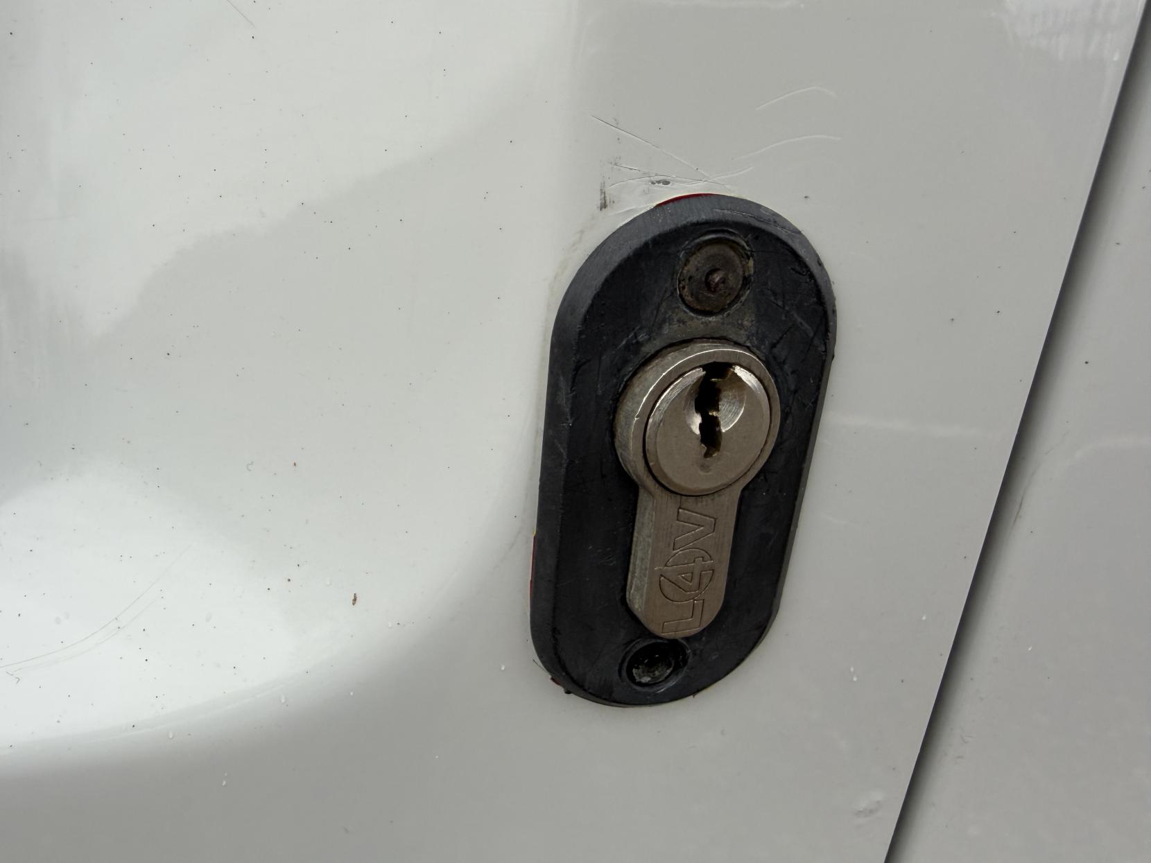 Volkswagen Caddy Maxi 2.0 TDI C20 Startline Panel Van 6dr Diesel DSG LWB Euro 6 (s/s) (102 ps)