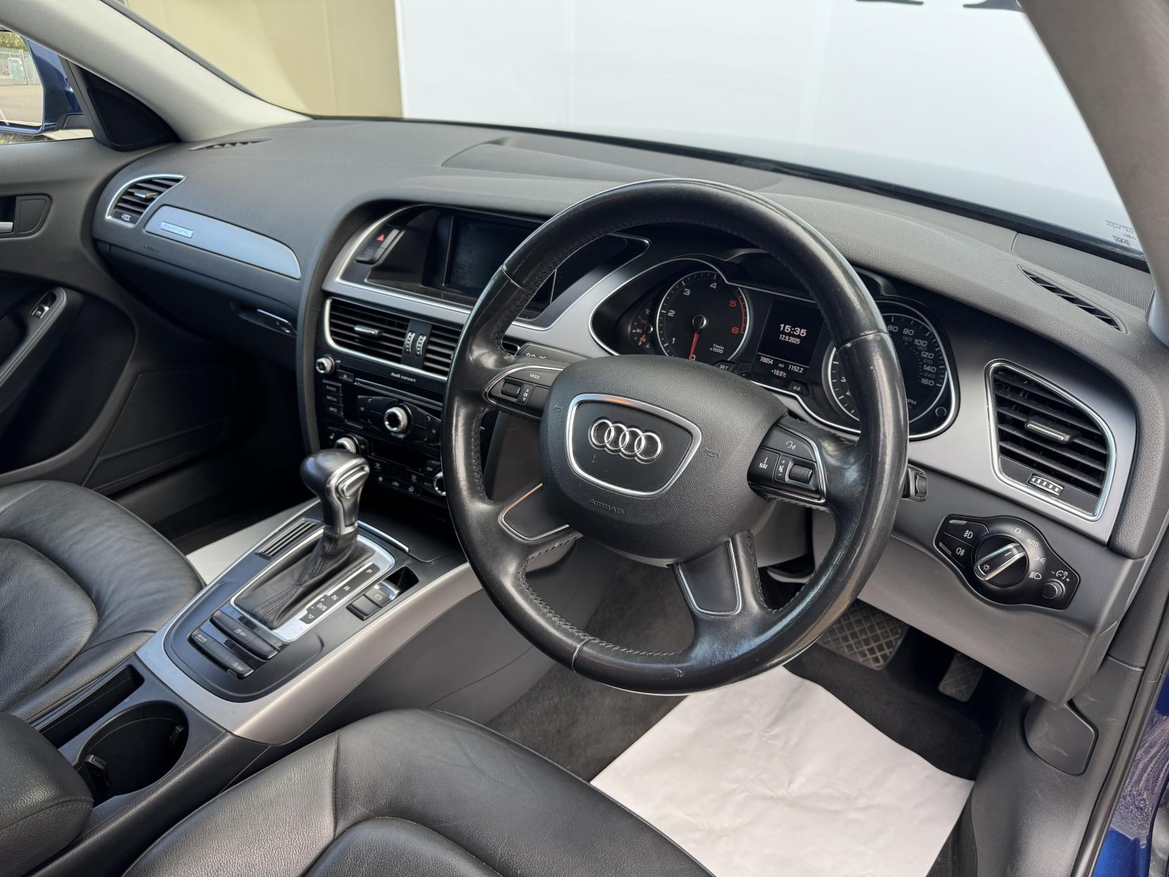 Audi A4 Allroad 2.0 TDI Estate 5dr Diesel S Tronic quattro Euro 5 (s/s) (177 ps)