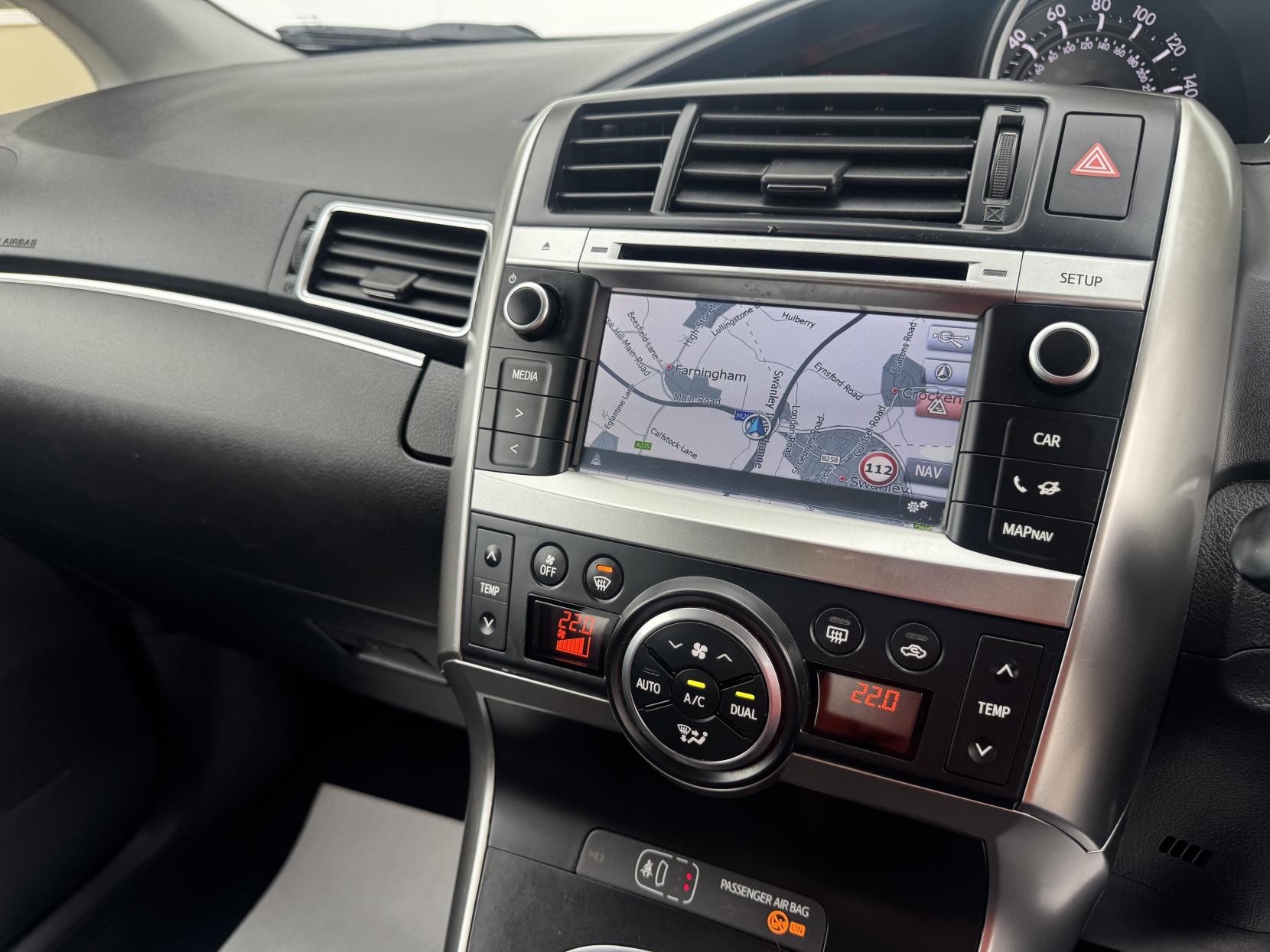 Toyota Verso 1.6 D-4D Trend MPV 5dr Diesel Manual Euro 5 (s/s) (110 bhp)