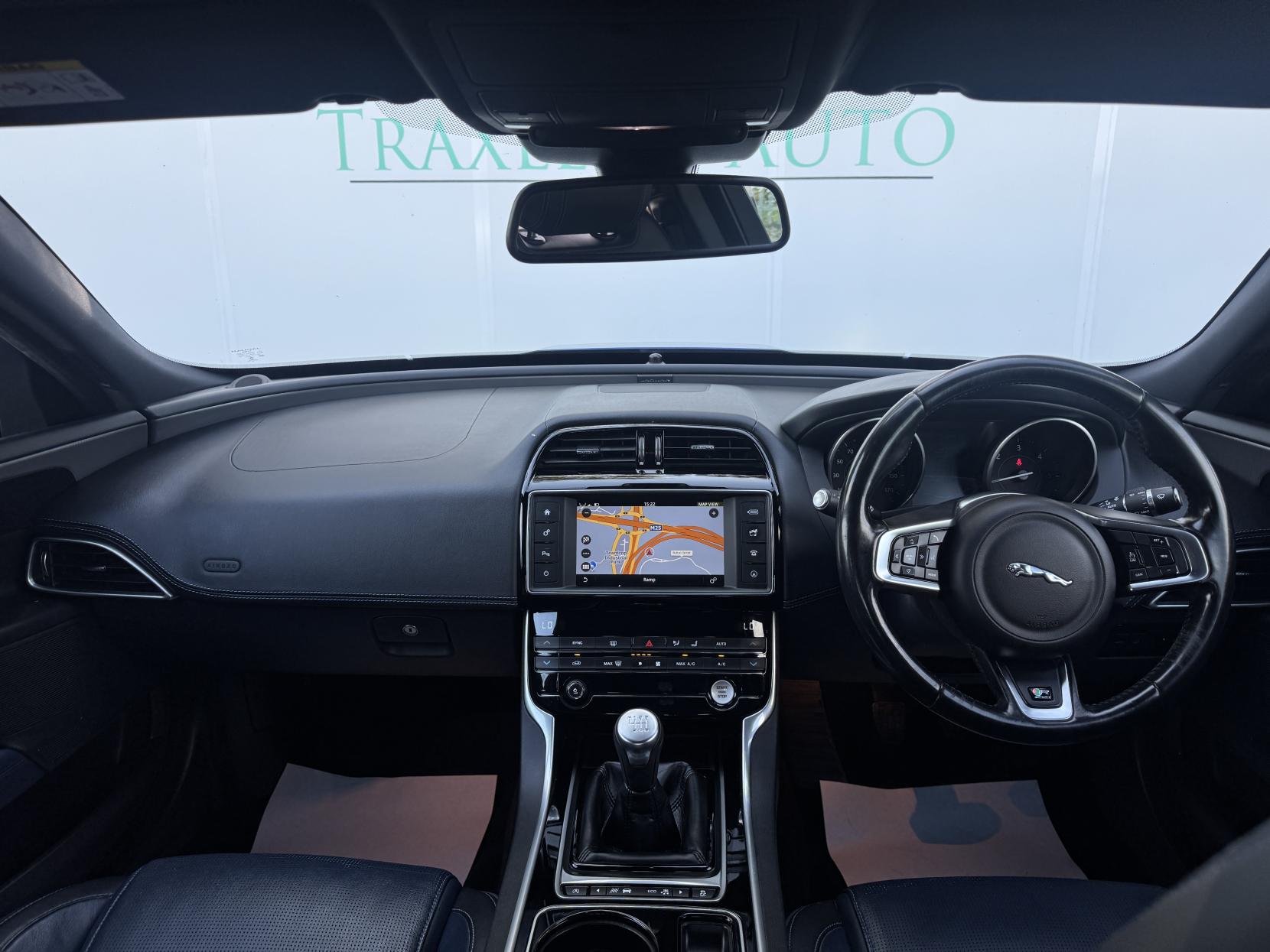 Jaguar XE 2.0d R-Sport Saloon 4dr Diesel Manual Euro 6 (s/s) (163 ps)