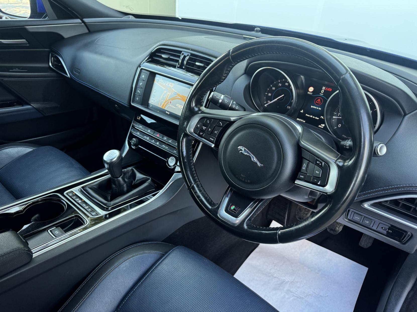 Jaguar XE 2.0d R-Sport Saloon 4dr Diesel Manual Euro 6 (s/s) (163 ps)